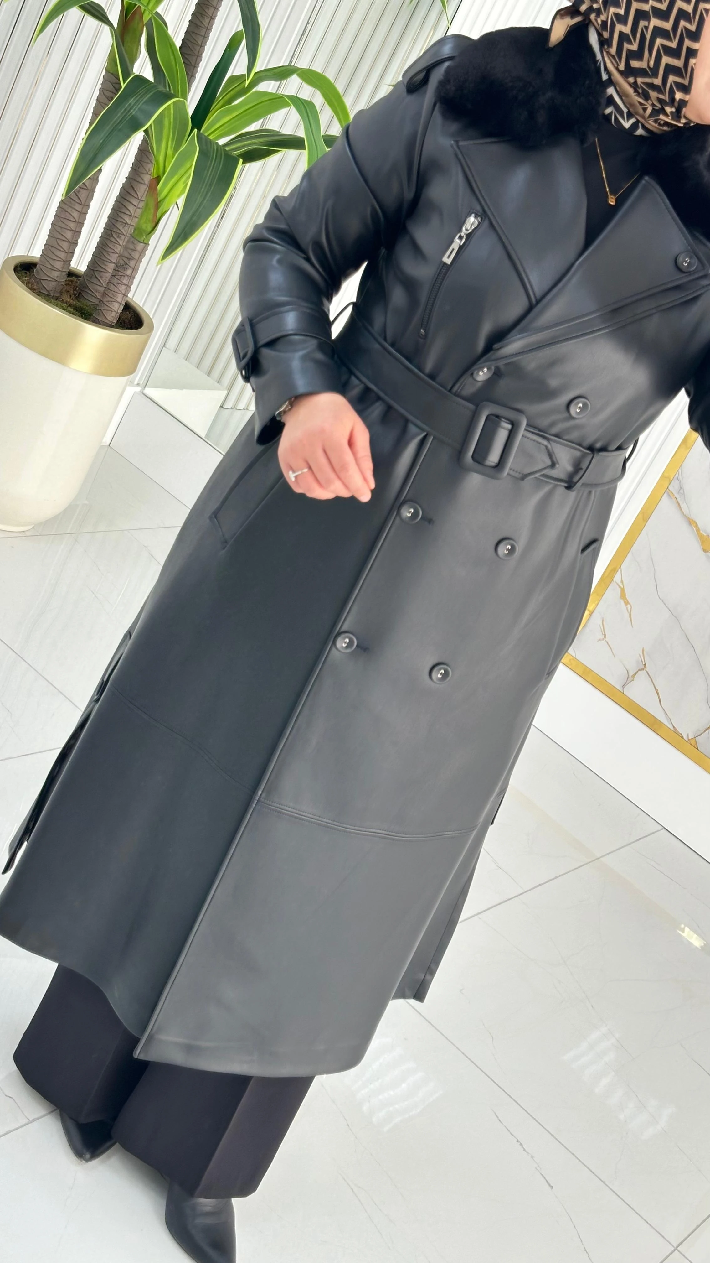 Zühre Kürk Yaka Fermuar Detaylı Deri Trençkot 1352