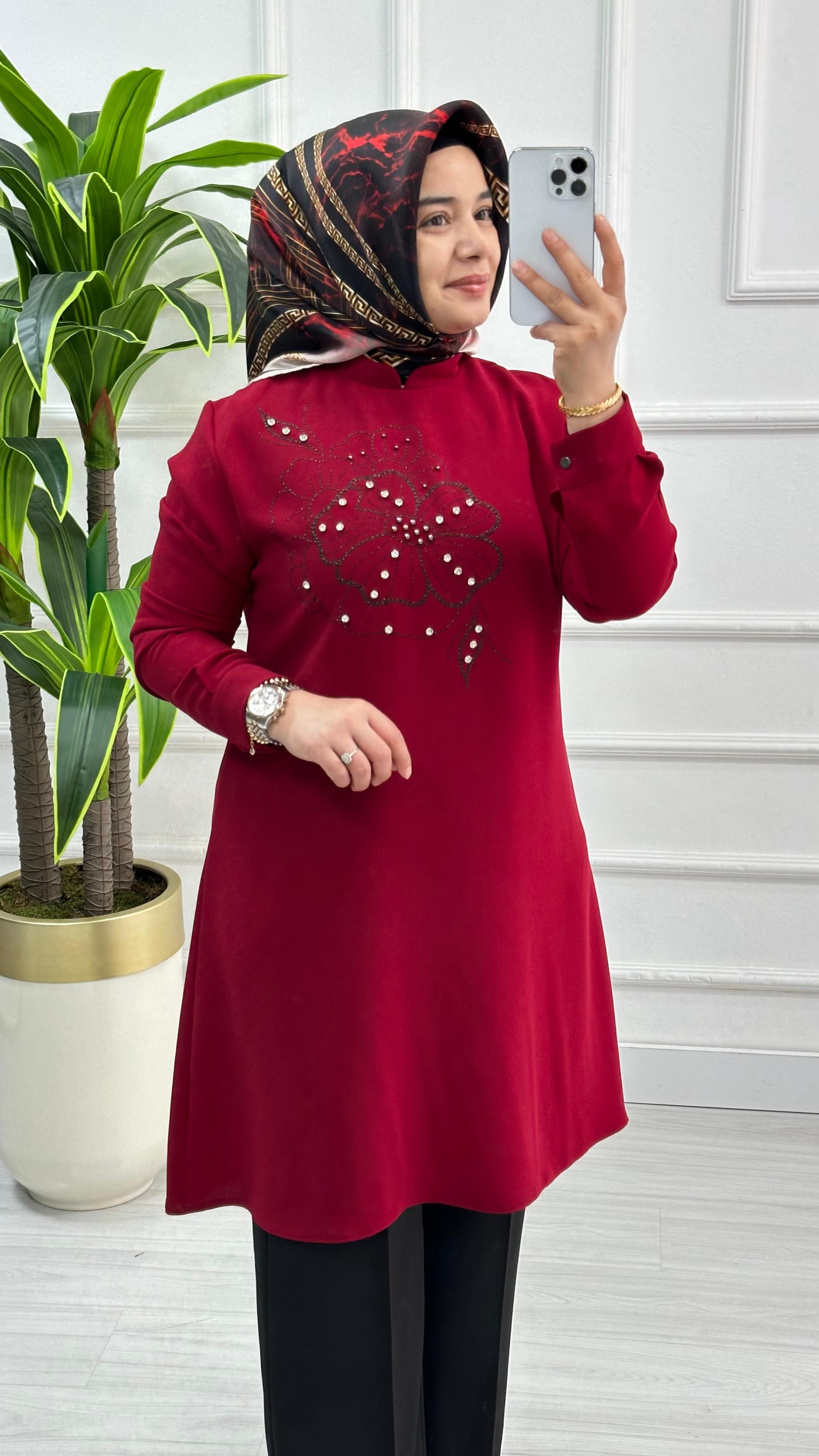 Çınar Özkan Önü Taş İşlemeli Tunik 2110