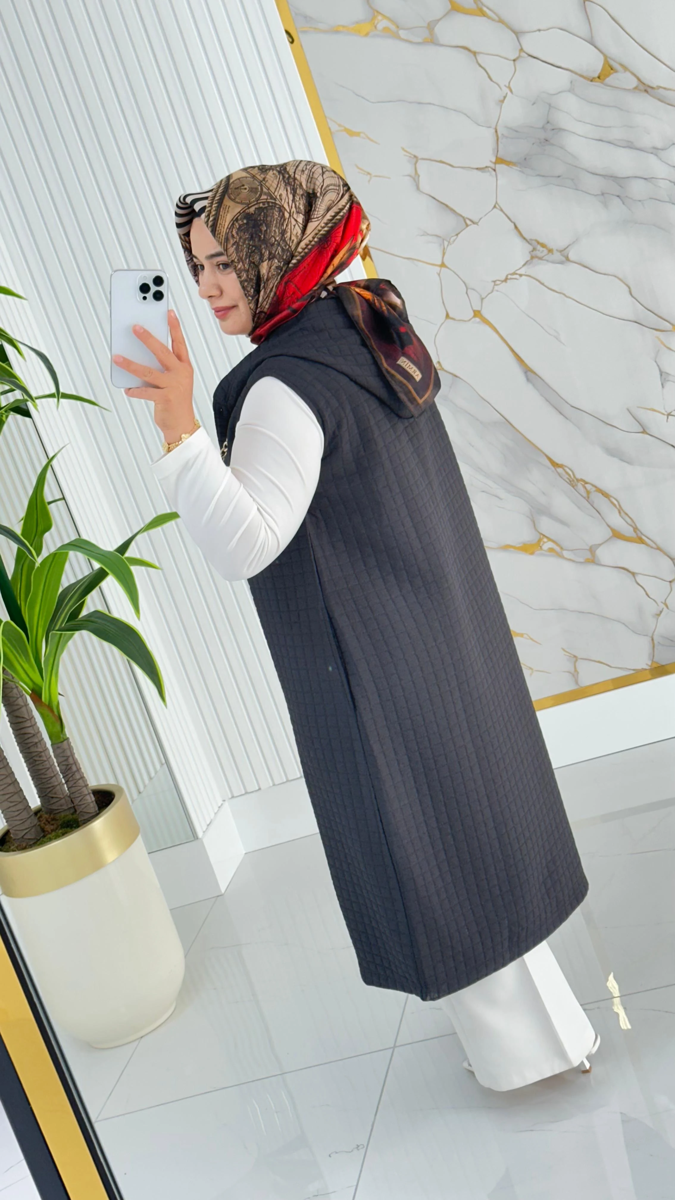 Kado Cep Detaylı Kolsuz Yelek 7190 - Siyah