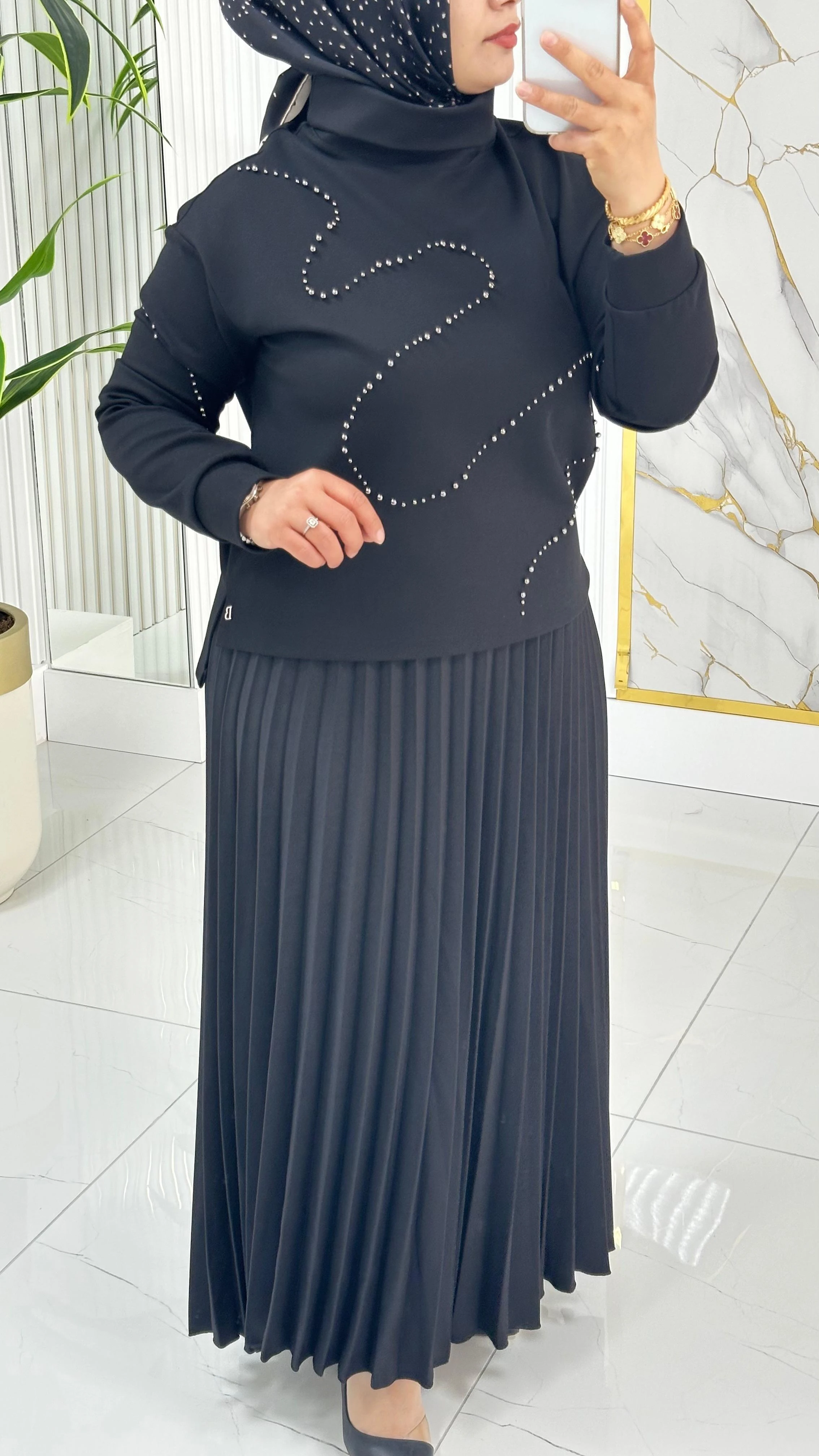 Degaje Yaka Taş Detaylı Bluz ve Piliseli Etekli İkili Takım 6012 - Siyah