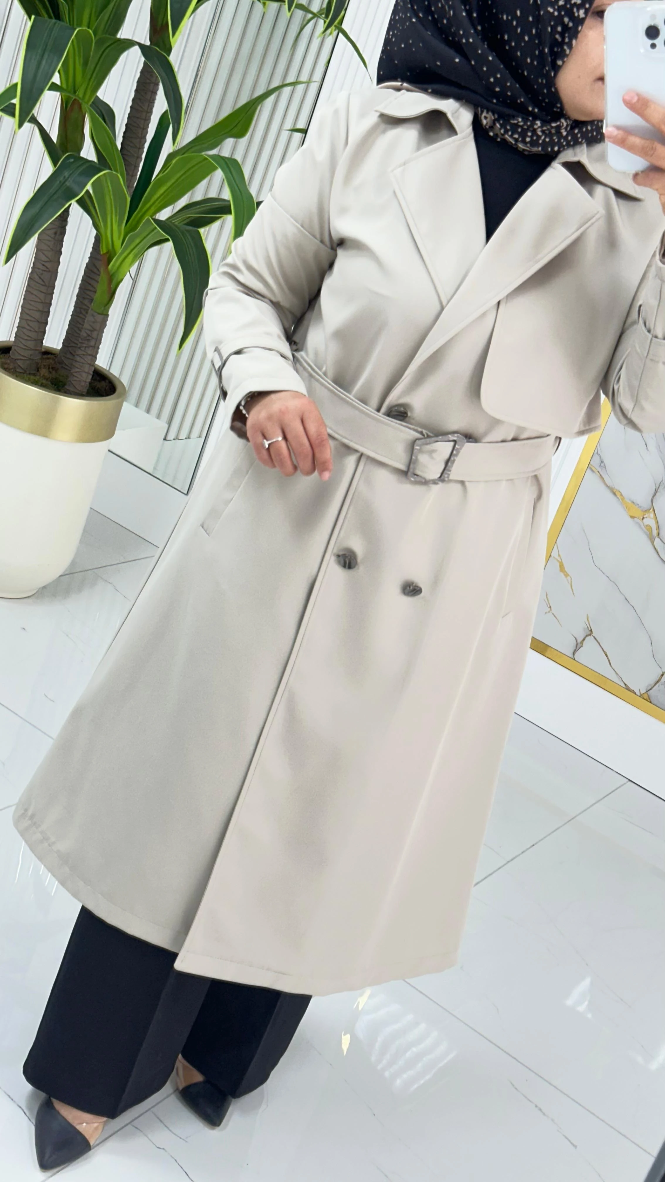 Çınar Özkan Kruvaze Yaka Düğmeli Beli Kemerli Kadın Trench Kap 2280 - Bej