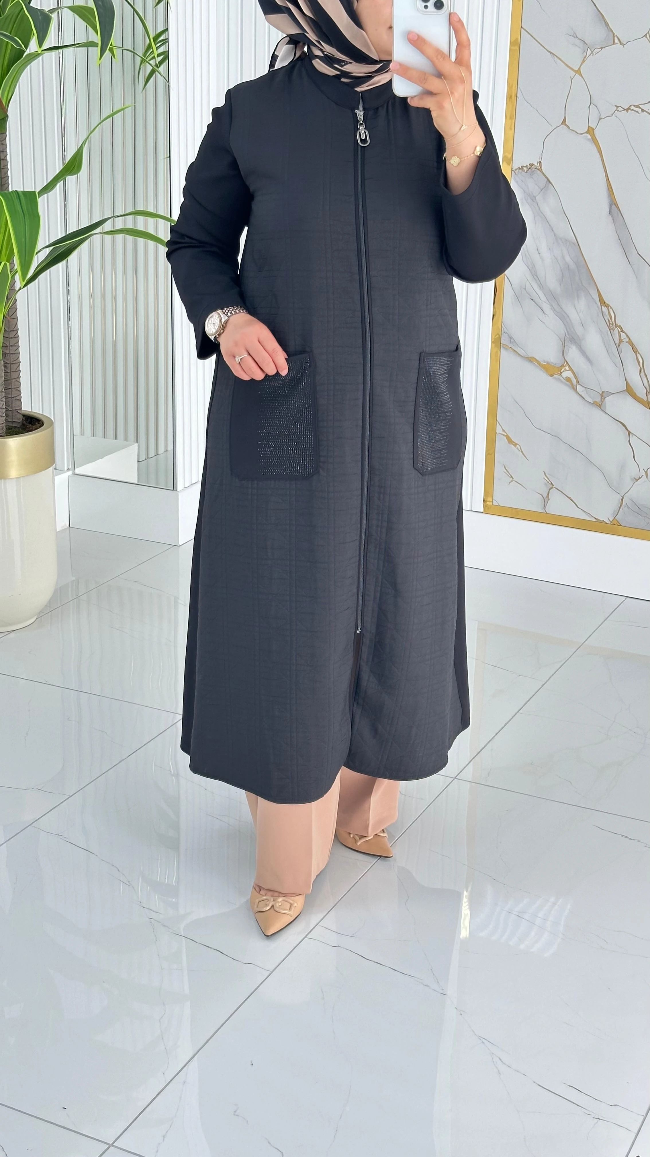 Haya Önü Fermuarlı Kapüşon Cepli Kadın Kapitone Kap 1634 - Siyah