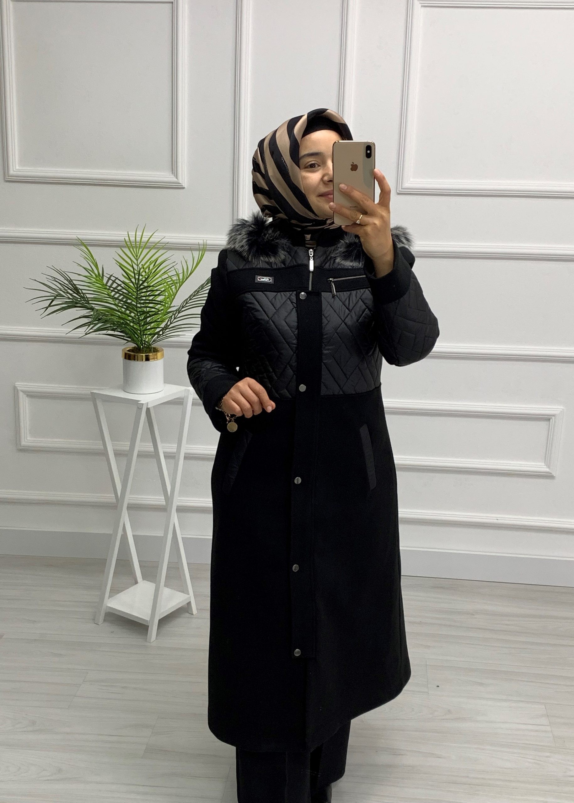 Kolları kapitoneli kaşe kaban siyah 9008