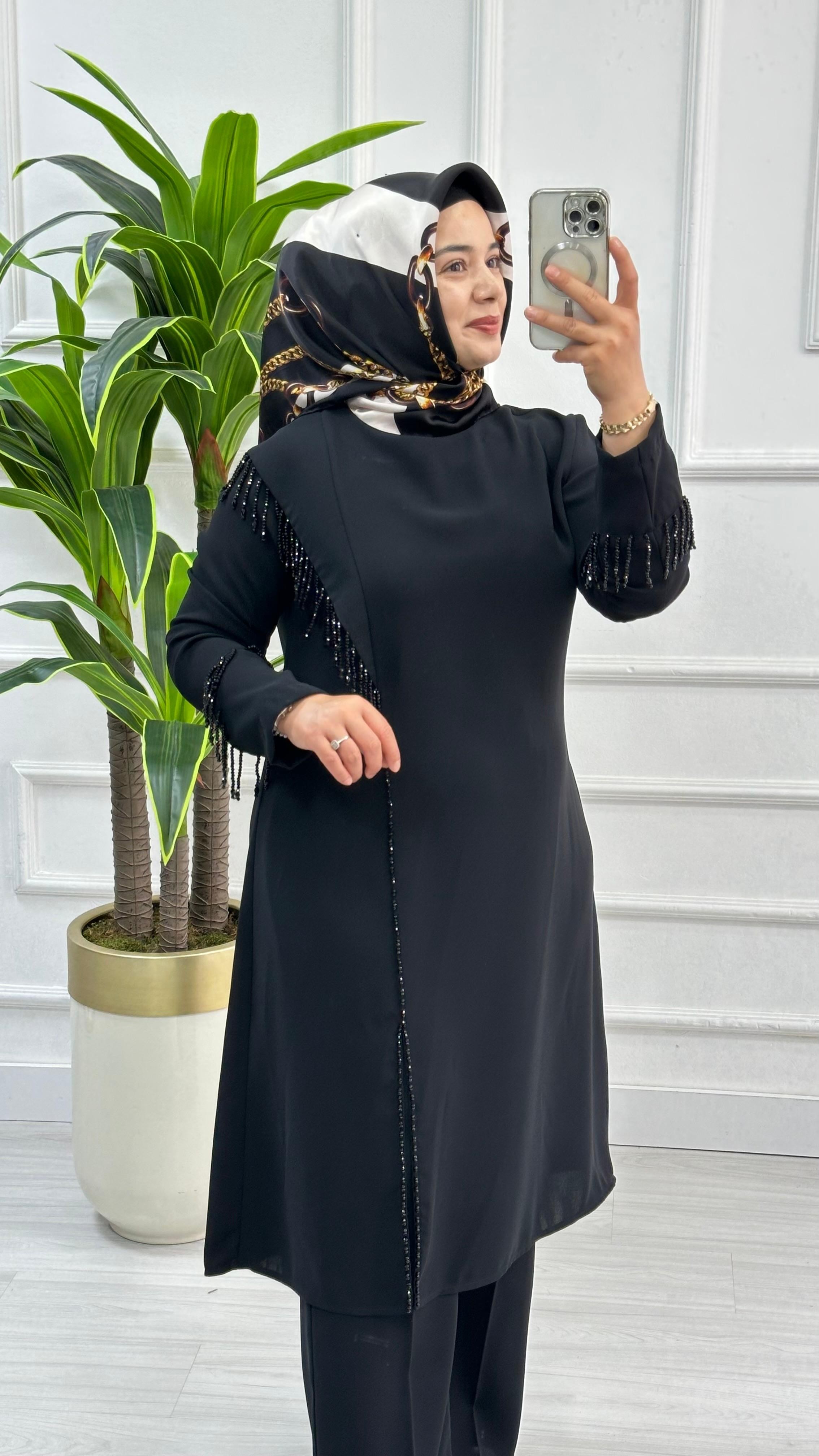Altın Kreasyon Önü ve Kolları Taşlı Pantolonlu İkili Takım 8839