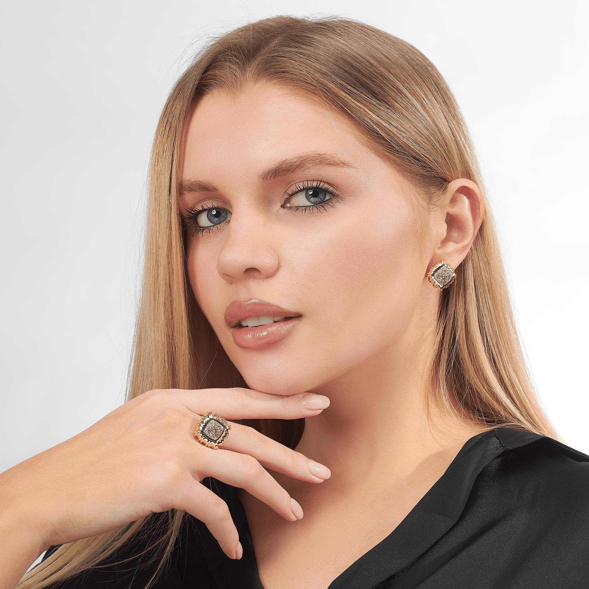 Regina Embedded Earring