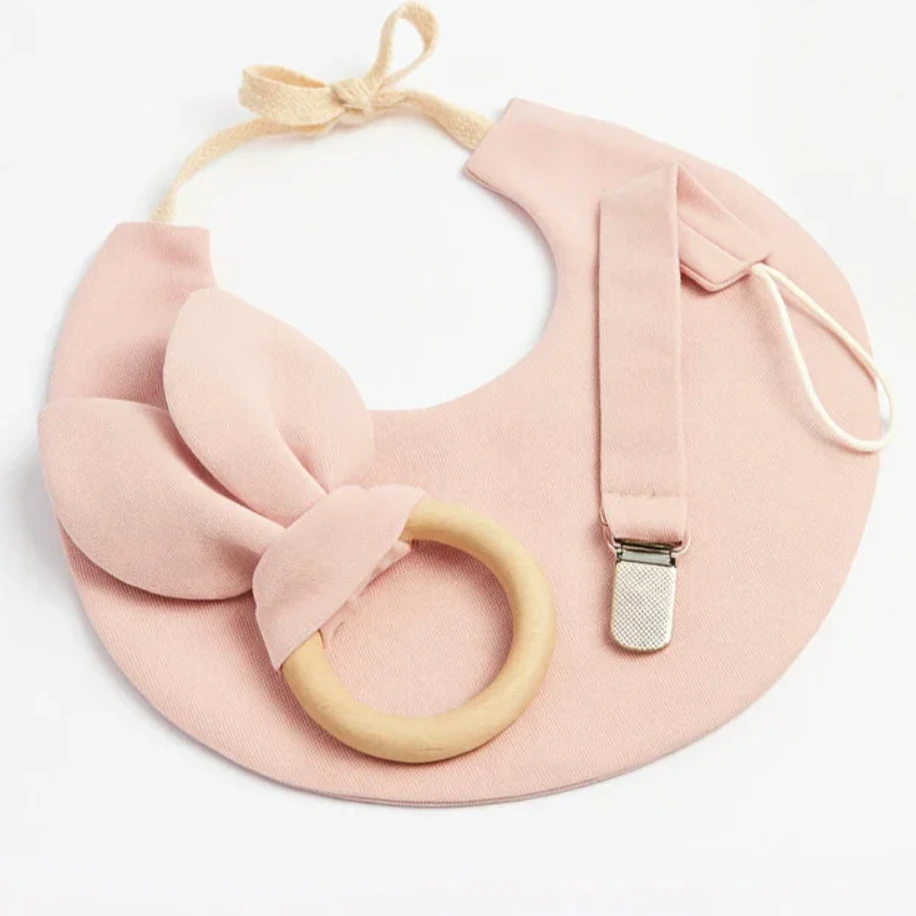 NGN COLLECTİON Keten 3’lü Bebek Seti –Önlük,Emzik Askısı ve Diş Kaşıyıcı