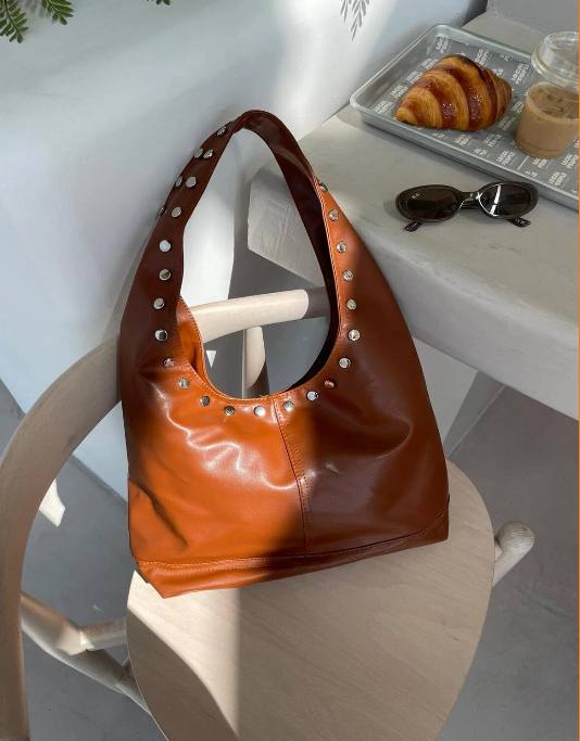 ZIMBA DETAYLI KADIN OMUZ ÇANTASI PERA - Taba