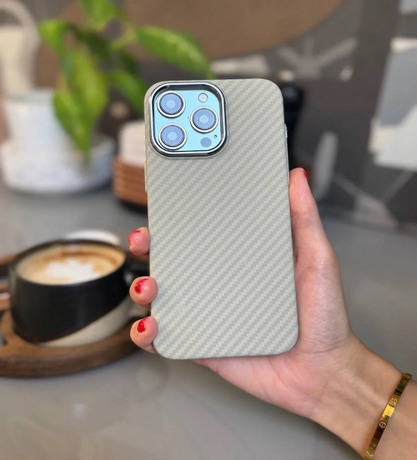 Fiber Carbon Zikzak Telefon kılıfı
