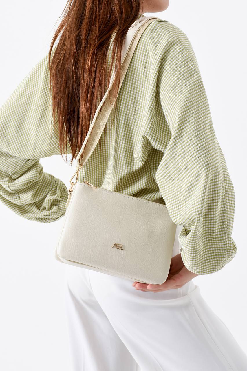 GÜNLÜK KULLANIMA UYGUN 3 GÖZLÜ KADIN OMUZ ÇANTASI 733 ASEL  - Krem