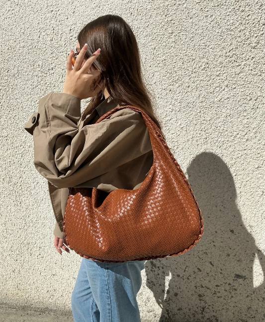 ÖRGÜ DETAYLI KADIN OMUZ ÇANTASI ELLORA - Taba