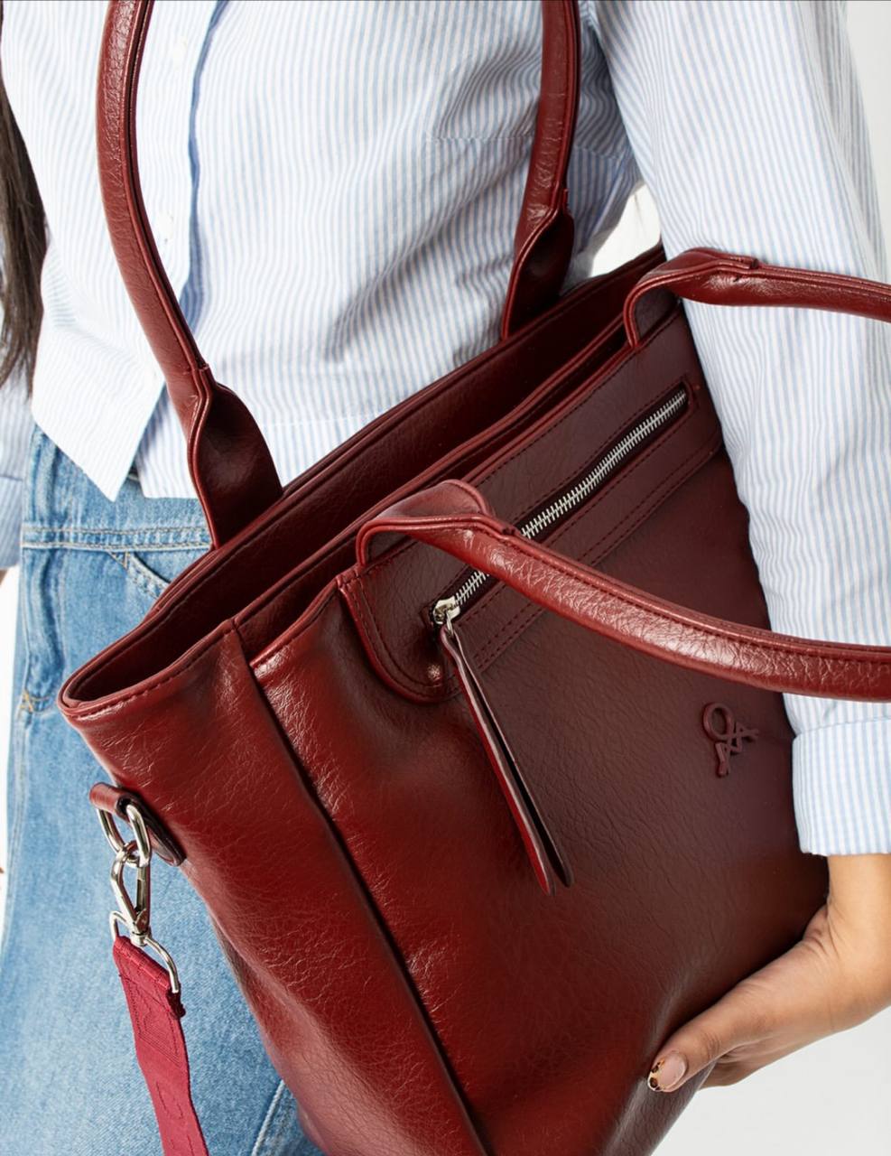 5 GÖZLÜ İTHAL HAKİKİ DERİ KADIN OMUZ ÇANTASI 650 MEGA