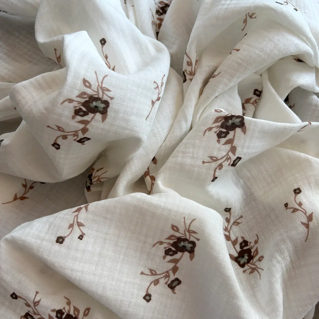 Toptan Müslin Kumaş / Çıtır Çiçek Desenli / DRY 181 - Kahverengi