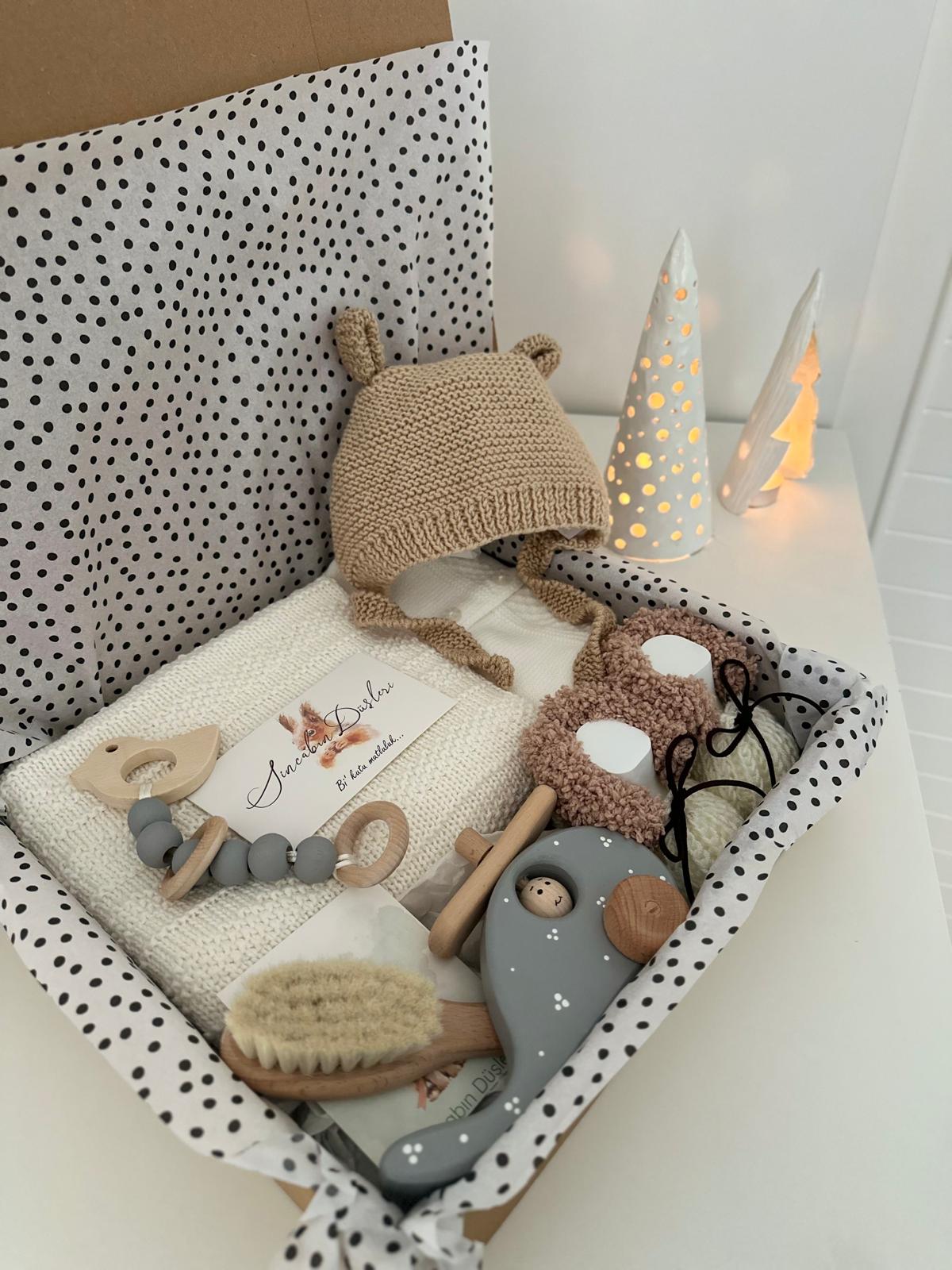 Unisex 7'li Bebek Hediye Seti | Bebek Hediye Kutusu