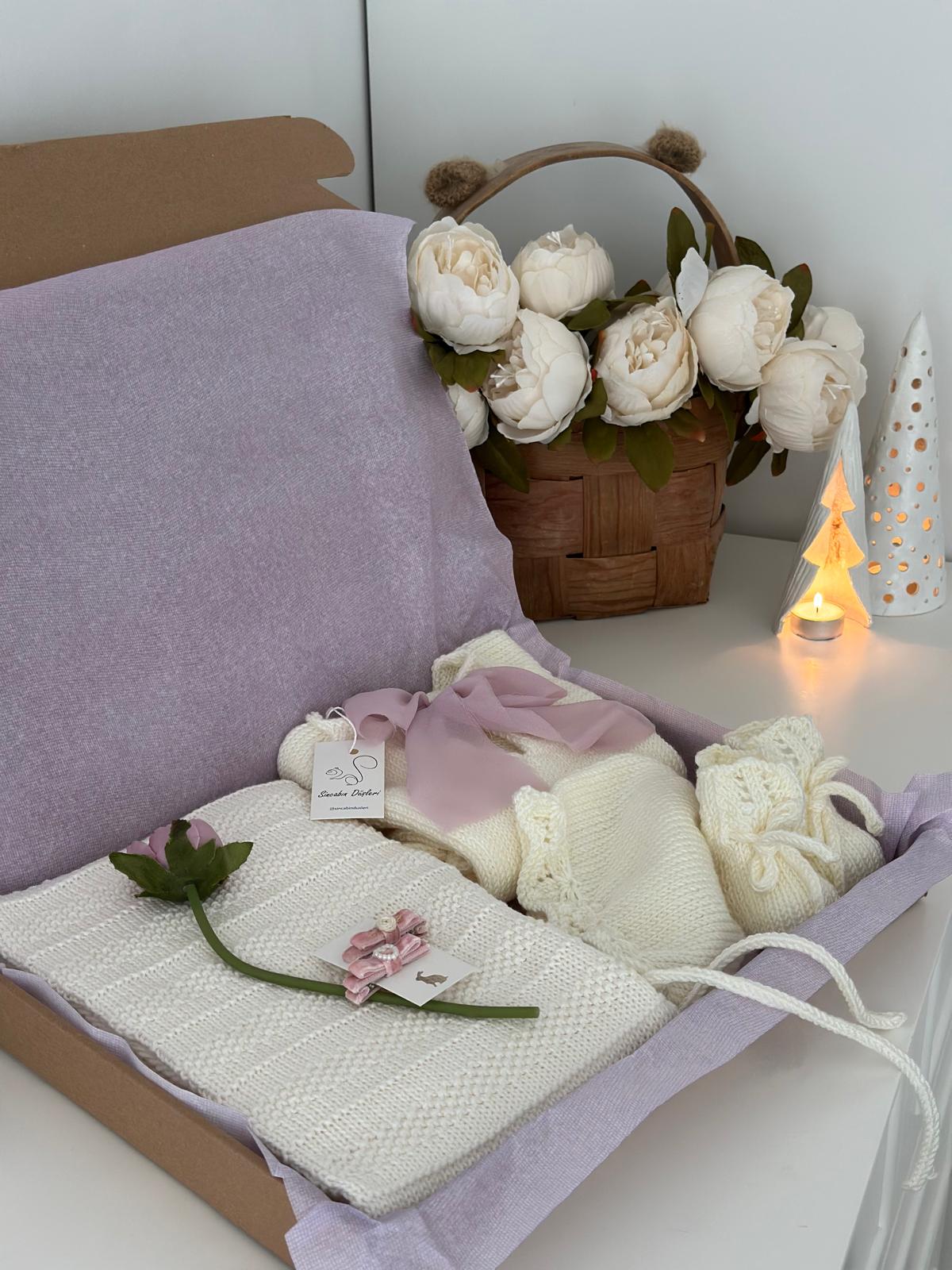 Kız Bebek 5'li Hediye Setleri | Yenidoğan & Bebek Giyim