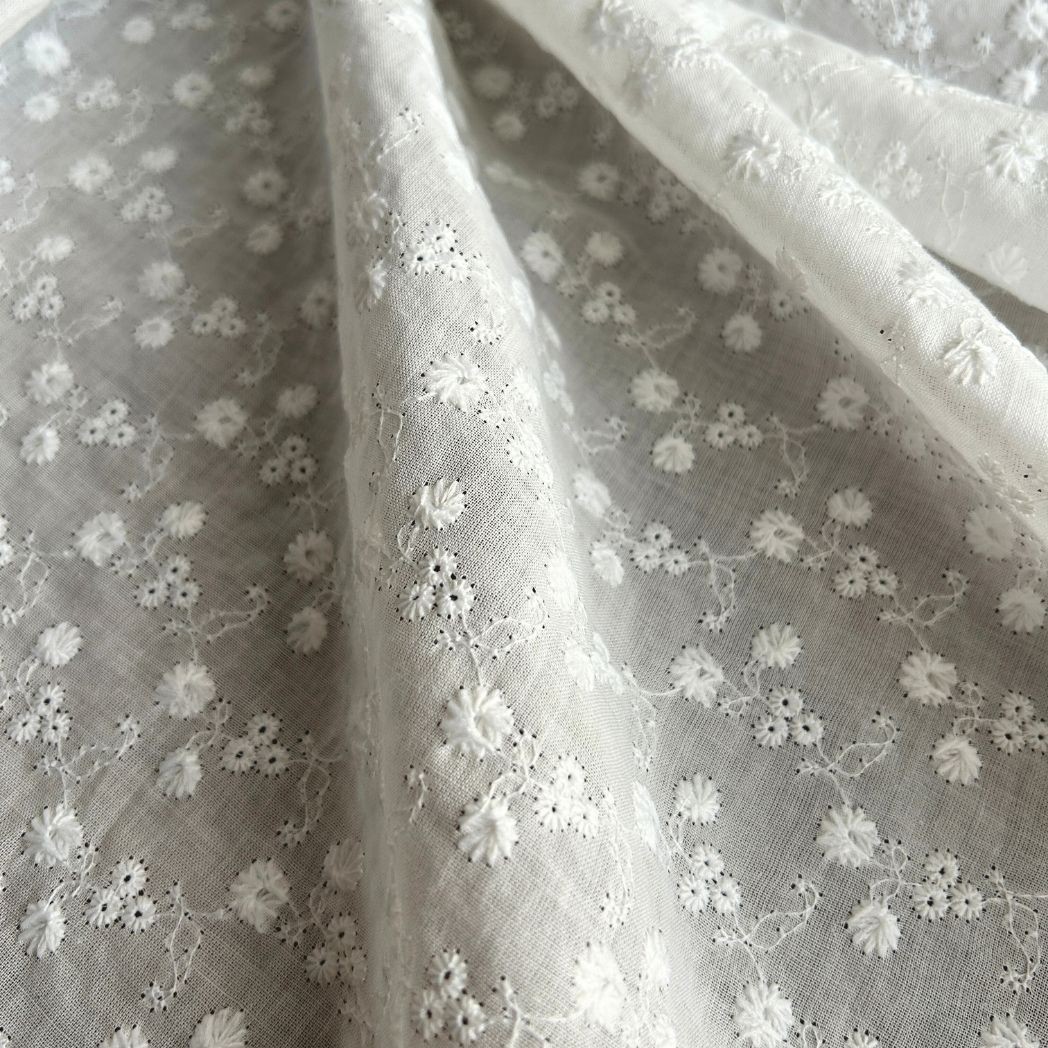 Cotton Voile Fabric / Embroidered Brocade Floral Pattern / DRY 2021