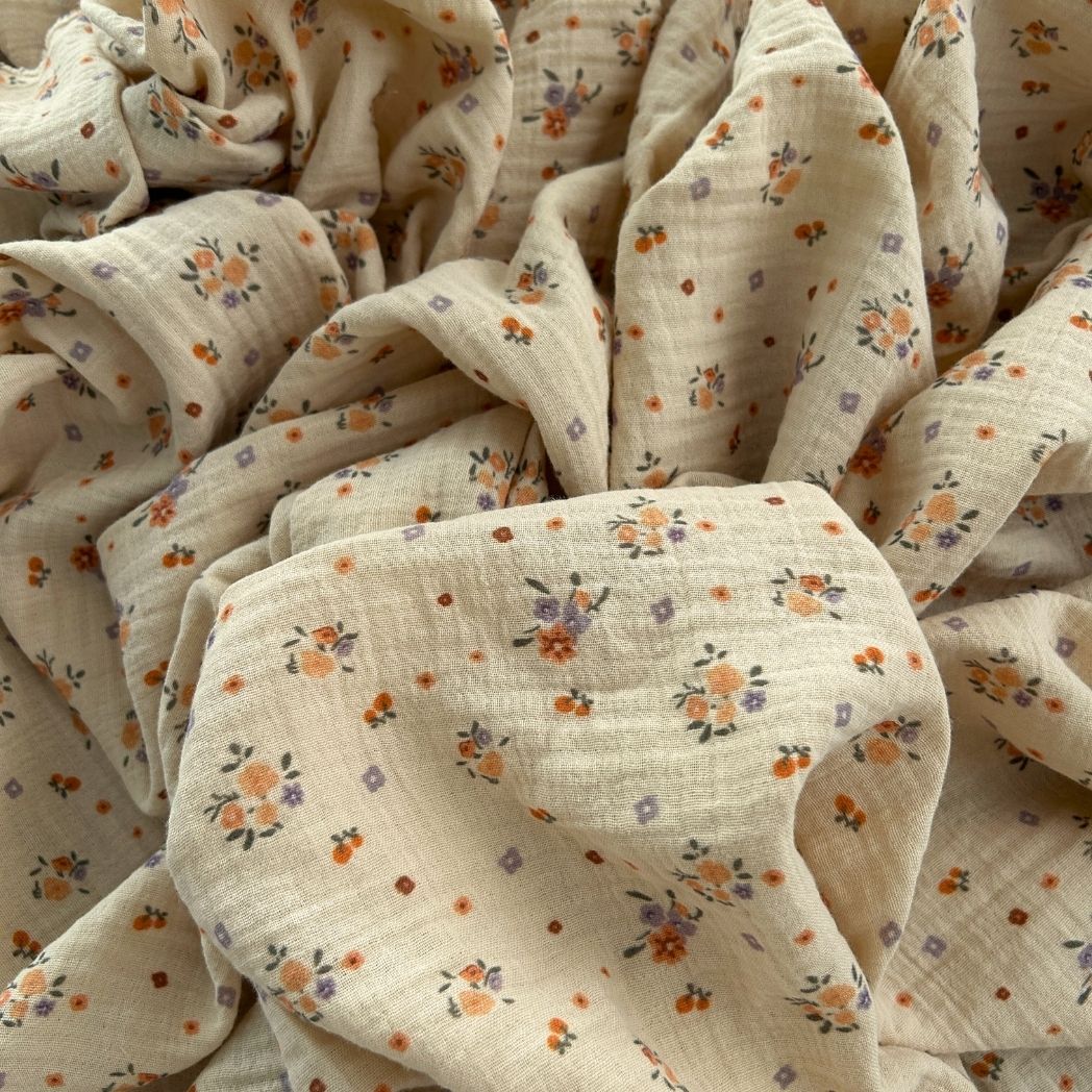 Toptan Müslin Kumaş / Krem Zemin Çıtır Çiçek / DRY 221 - Krem-Turuncu