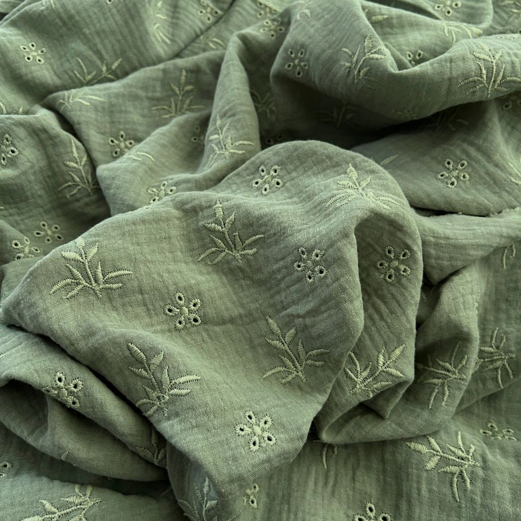 Nakışlı Çift Kat Müslin Kumaş / Çiçek Desenli / DRY 3001 - Yeşil