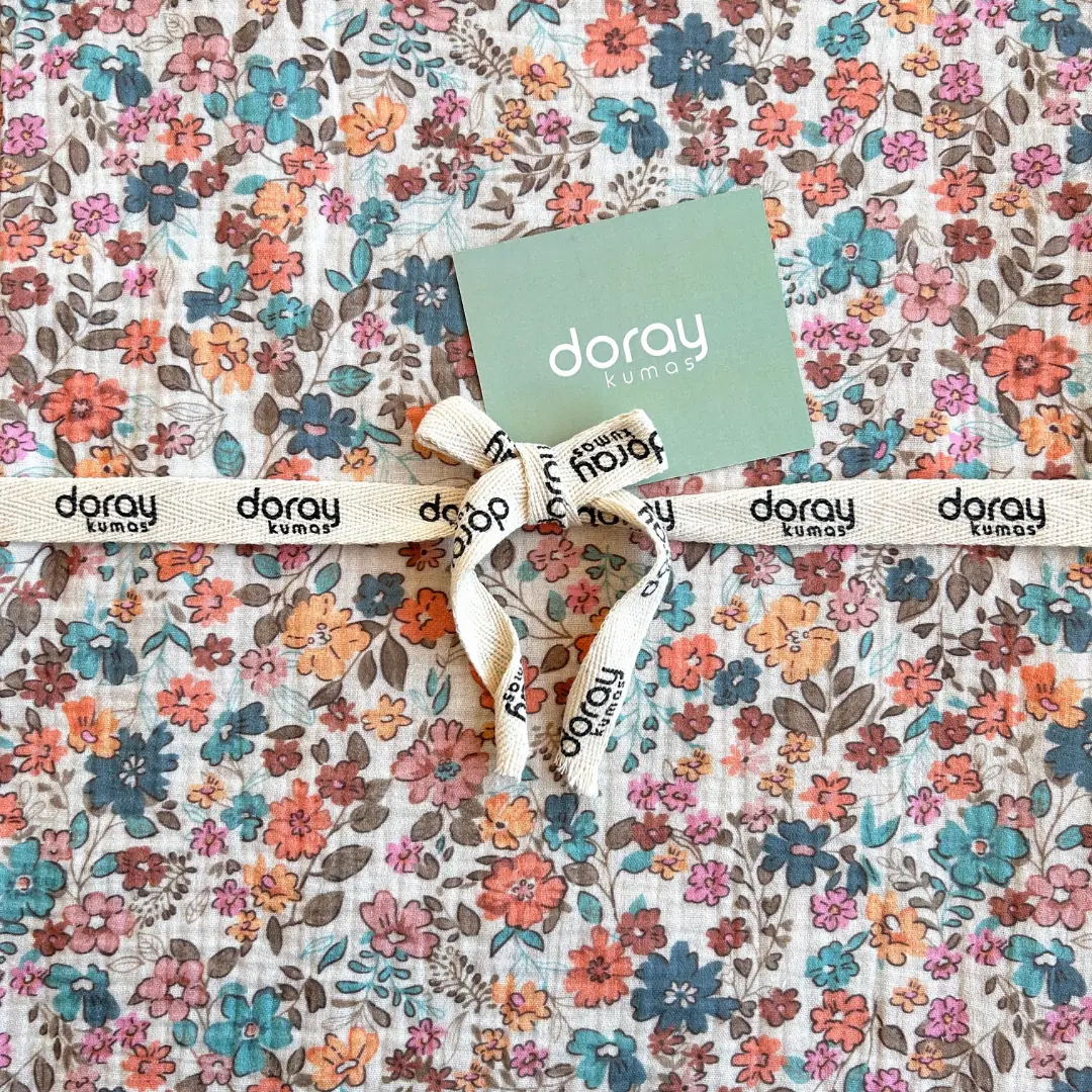 Toptan Müslin Kumaş / Çıtır Çiçek Desenli / DRY - 30