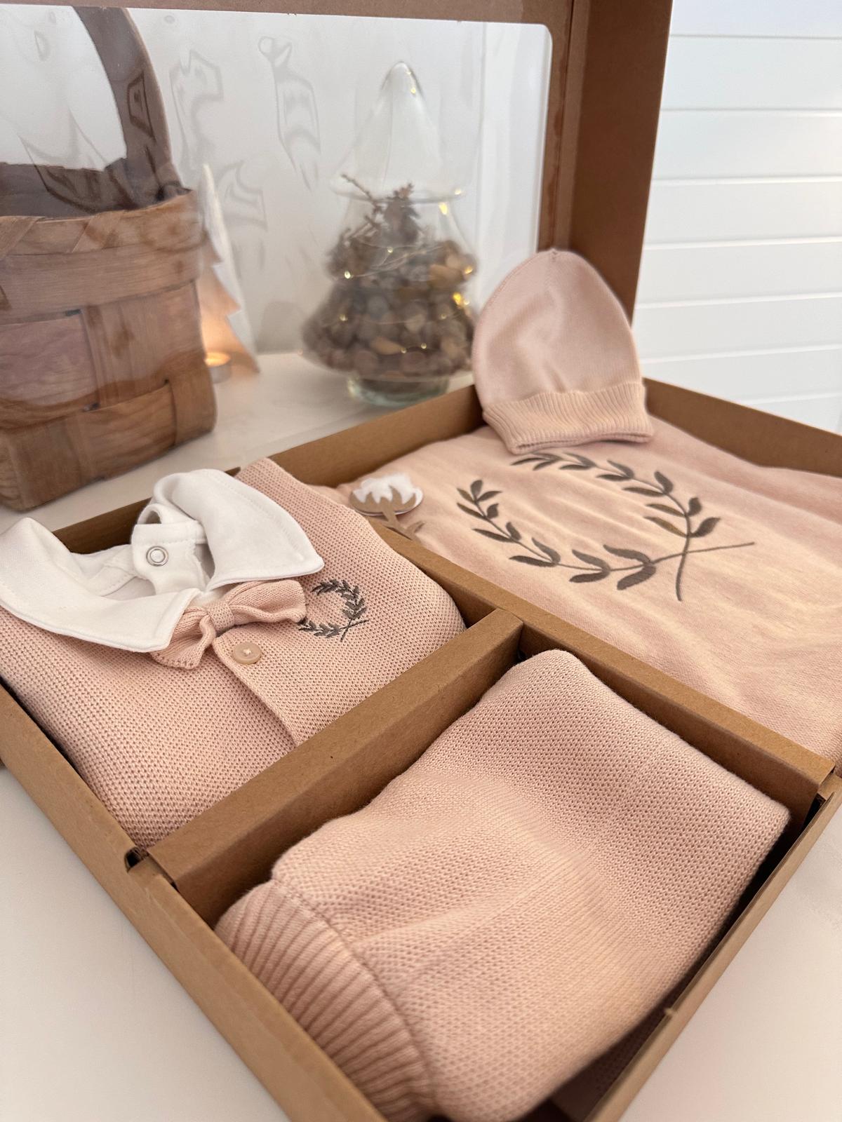 Kız Bebek 6'lı Hediye Seti | Bebek Hediyelik | Yenidoğan & Bebek Giyim