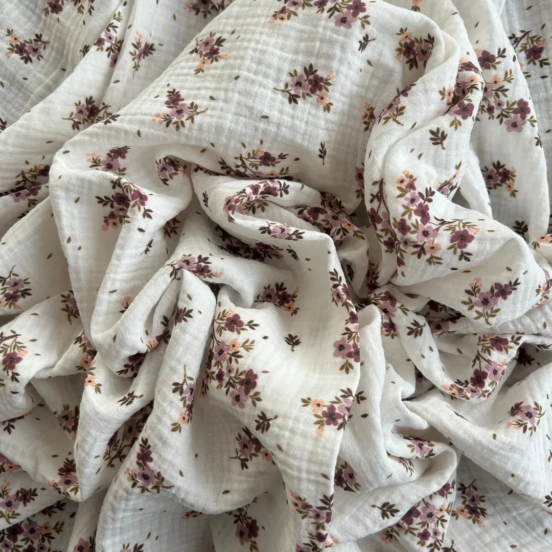 Toptan Müslin Kumaş / Çıtır Çiçek Desenli / DRY - 134 - Ekru-Gül Kurusu