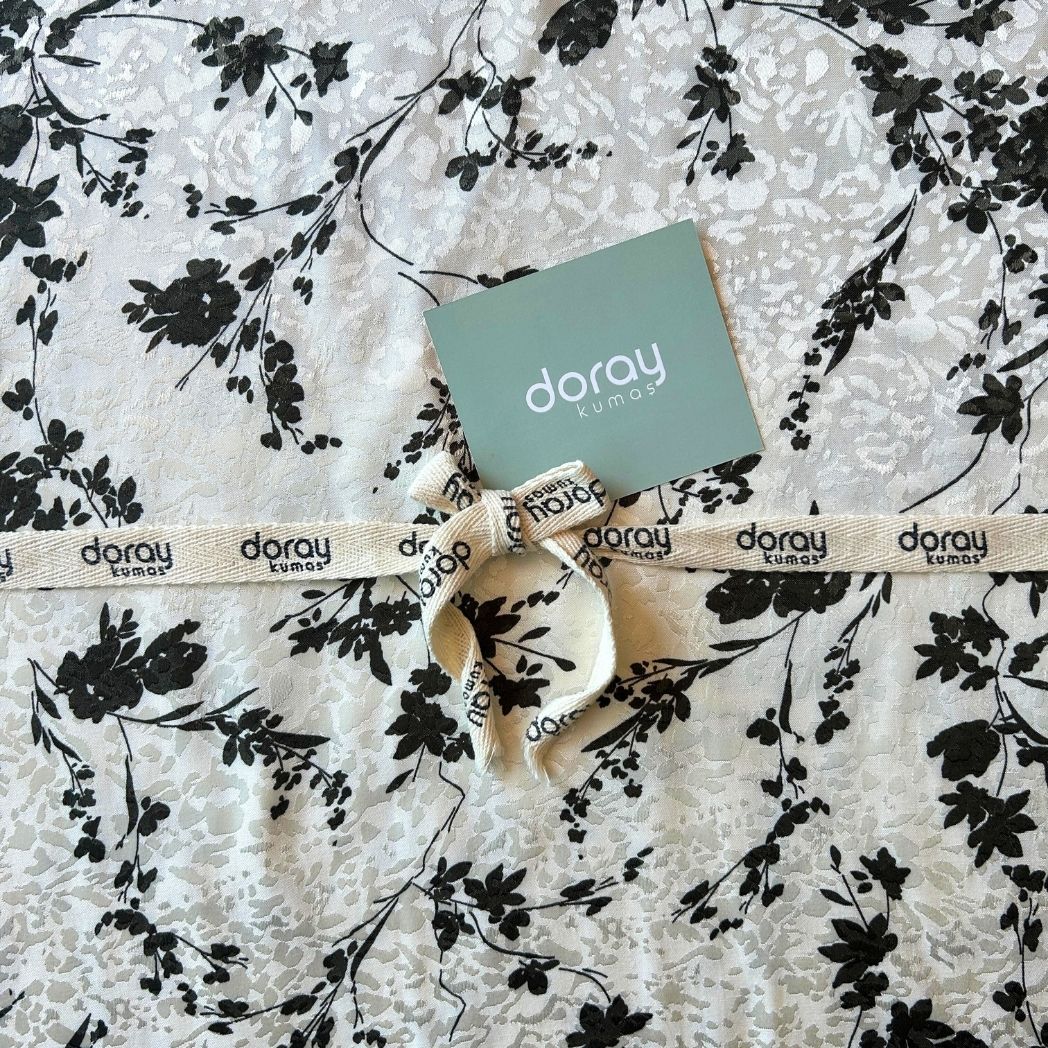 Elbiselik Kumaş / Çiçek Baskılı Floş Viskon Saten Leopar Jakar Desenli / DRY 5006