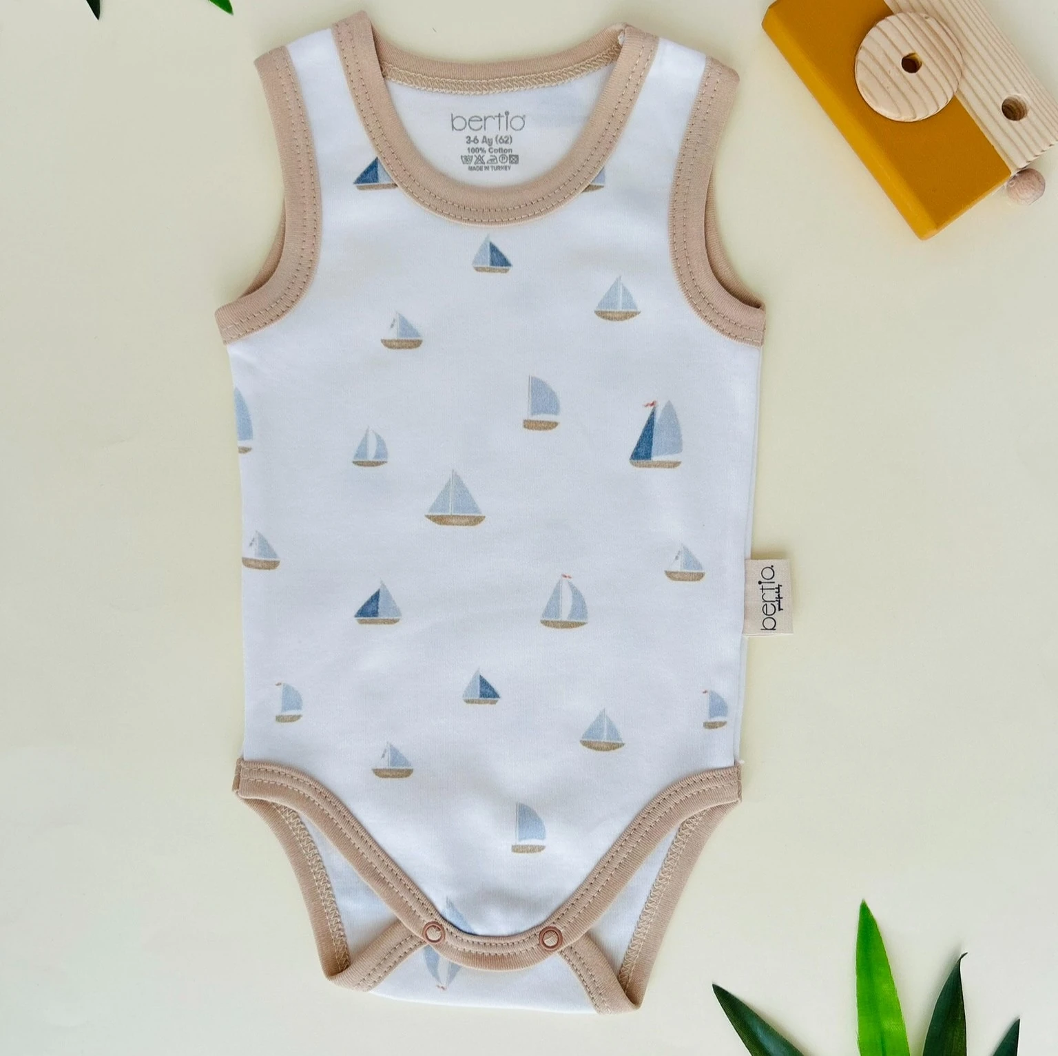 Erkek Bebek Çıtçıtlı Atlet Body | Yelken Desenli | Bebek Giyim - Bej