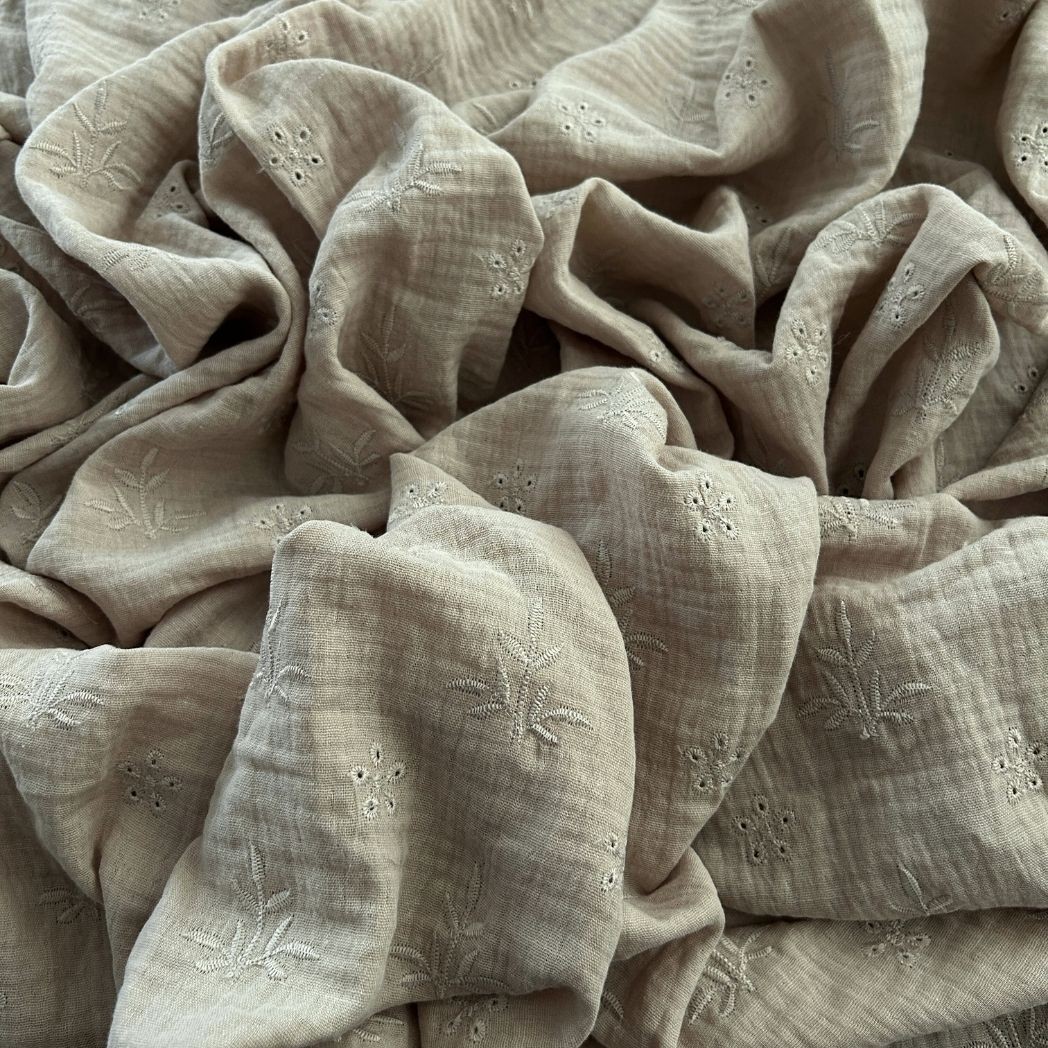 Nakışlı Çift Kat Müslin Kumaş / Çiçek Desenli / DRY 3001 - Taş