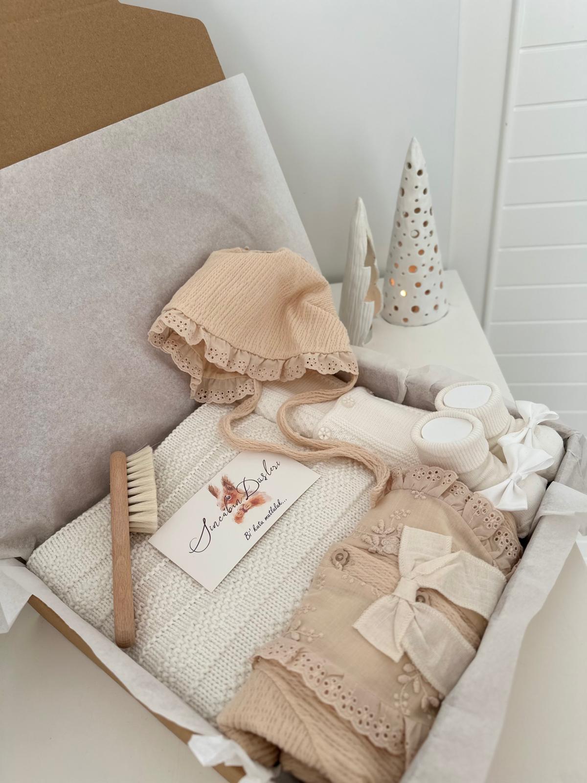 Yenidoğan & Kız Bebek Hediye Seti | Bebek Hediye Kutusu