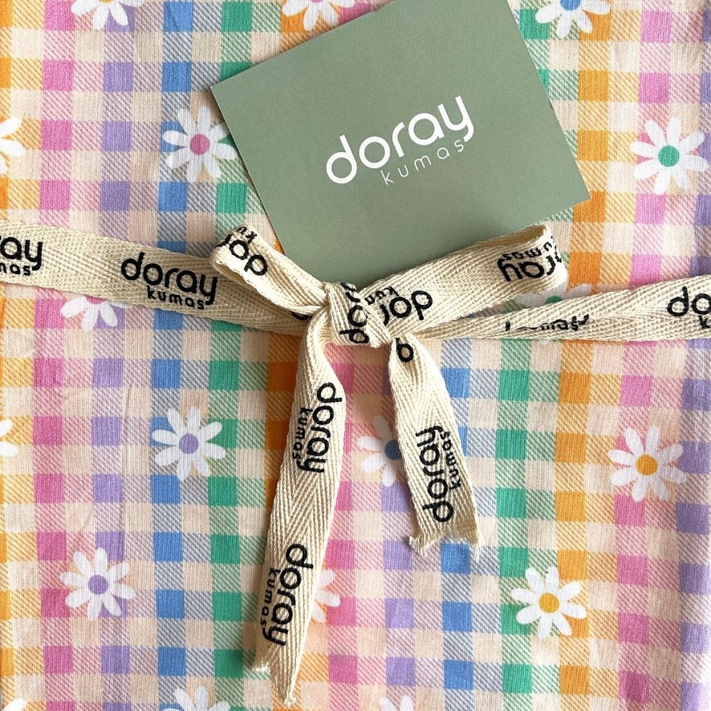 Ekose Çiçek Desenli Pamuk Poplin Kumaş / DRY - 34