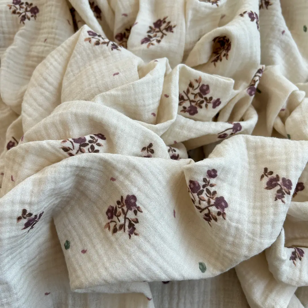 Toptan Müslin Kumaş / Çıtır Çiçek Desenli / DRY - 142 - Krem-Gül Kurusu