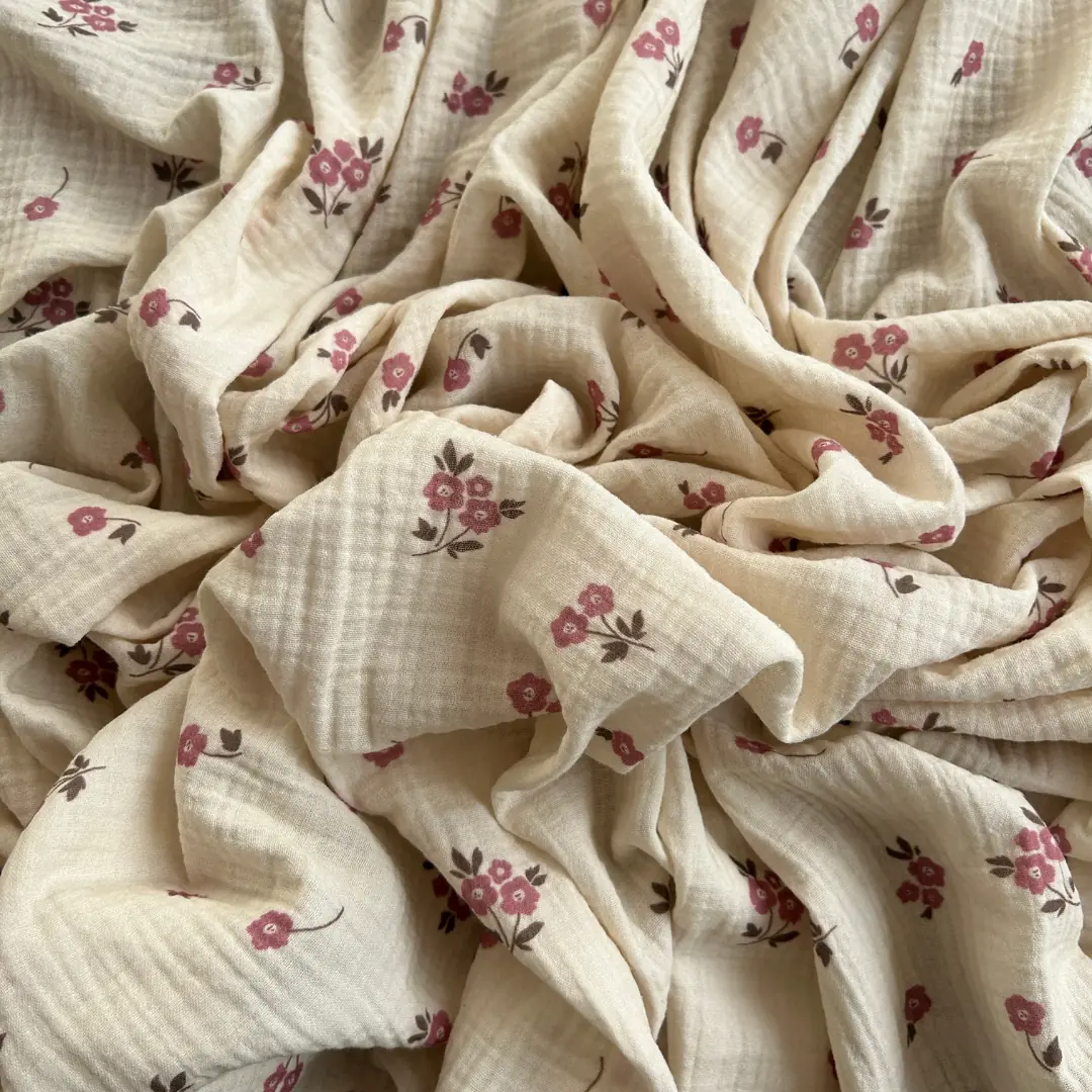 Toptan Müslin Kumaş / Çıtır Çiçek Desenli / DRY - 135 - Krem-Gül Kurusu