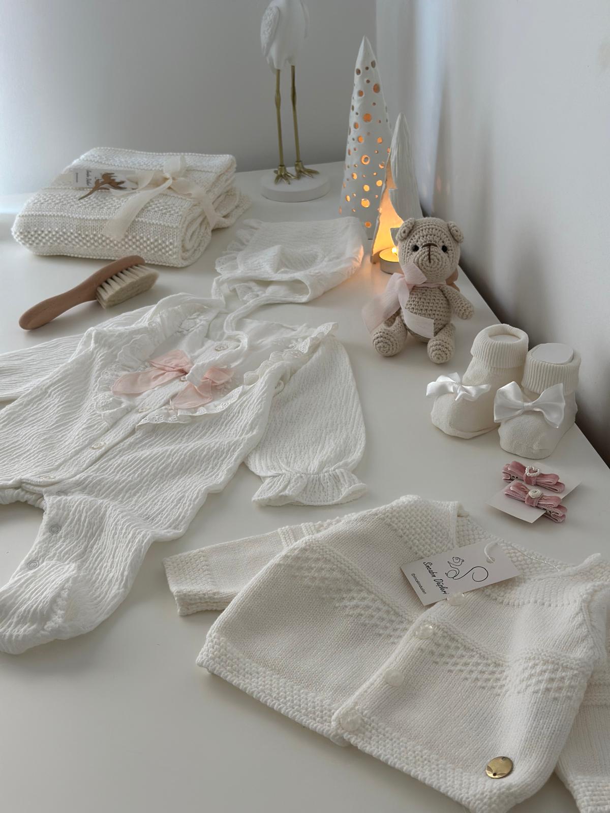 Kız Bebek 7'li Hediye Seti | Yenidoğan & Bebek Giyim