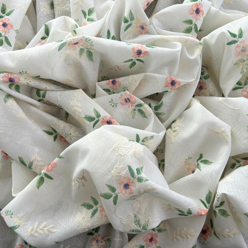 Nakış İşlemeli Çiçek Baskılı Elbiselik Vual Kumaş / DRY 3005 - Pembe