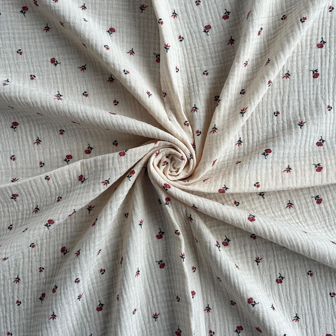 Toptan Müslin Kumaş / Krem Zemin Çiçek Desenli / DRY - 177