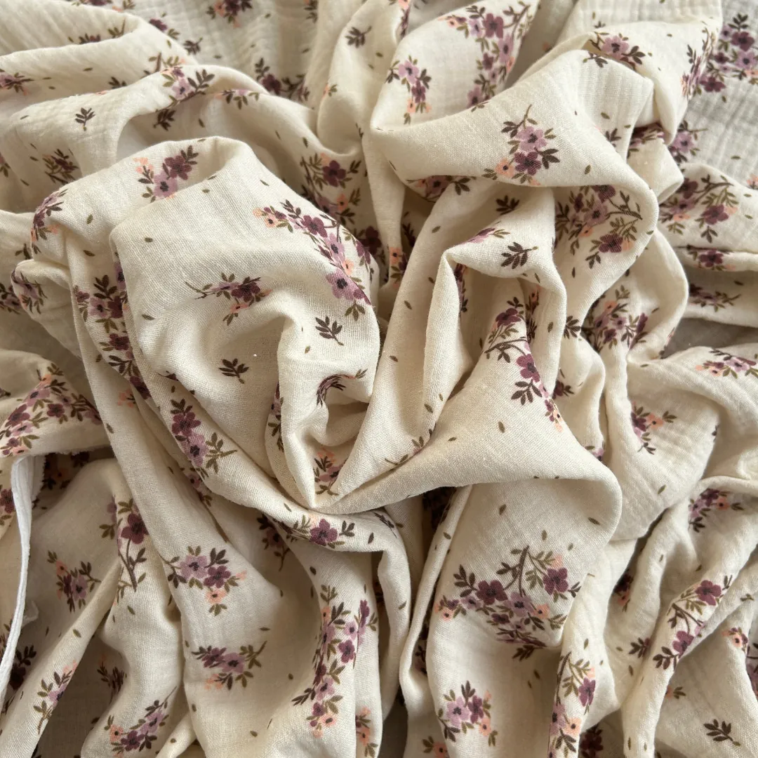 Toptan Müslin Kumaş / Çıtır Çiçek Desenli / DRY - 134 - Krem-Gül Kurusu
