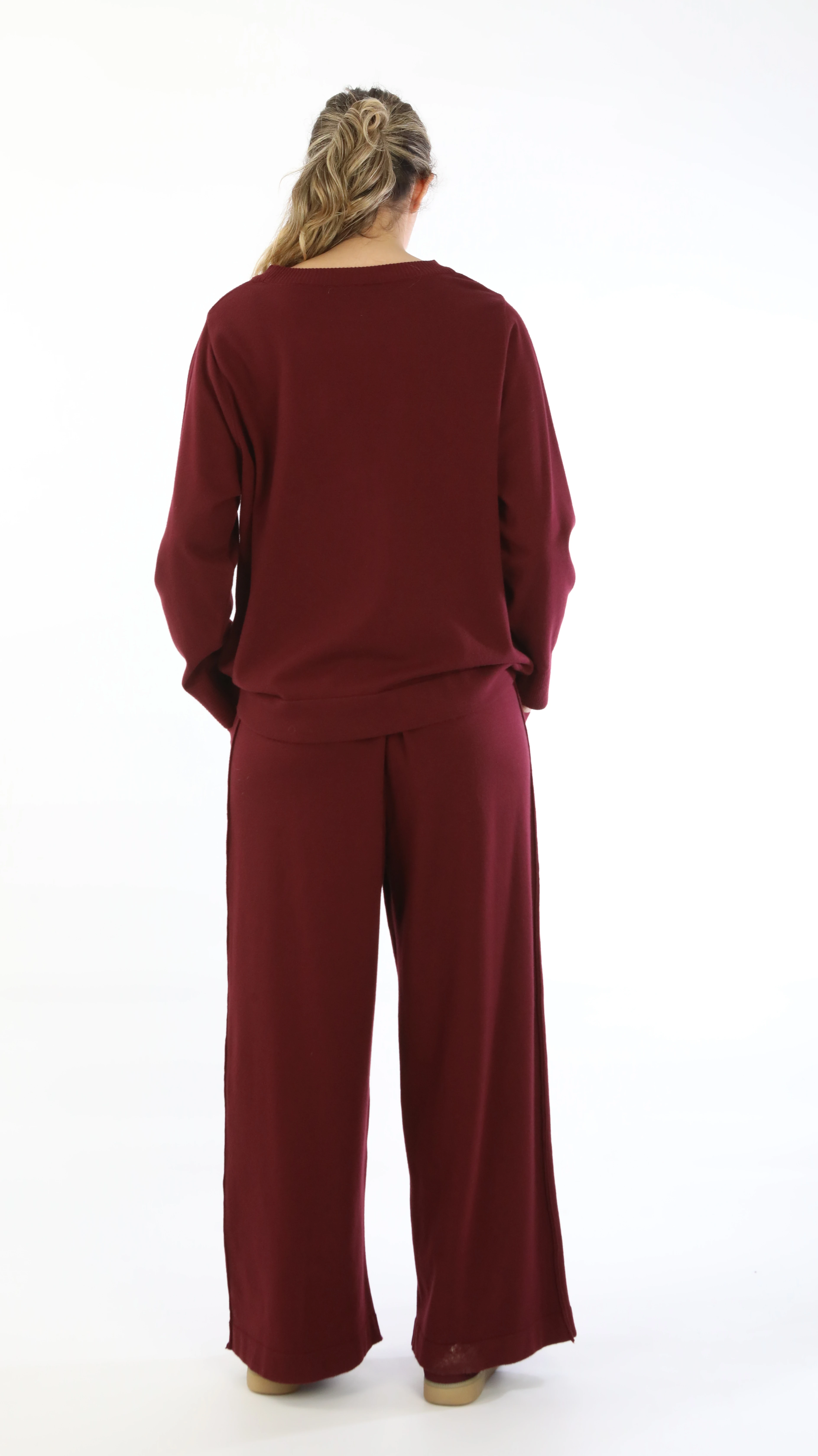 Eşarp Detaylı Triko Takım