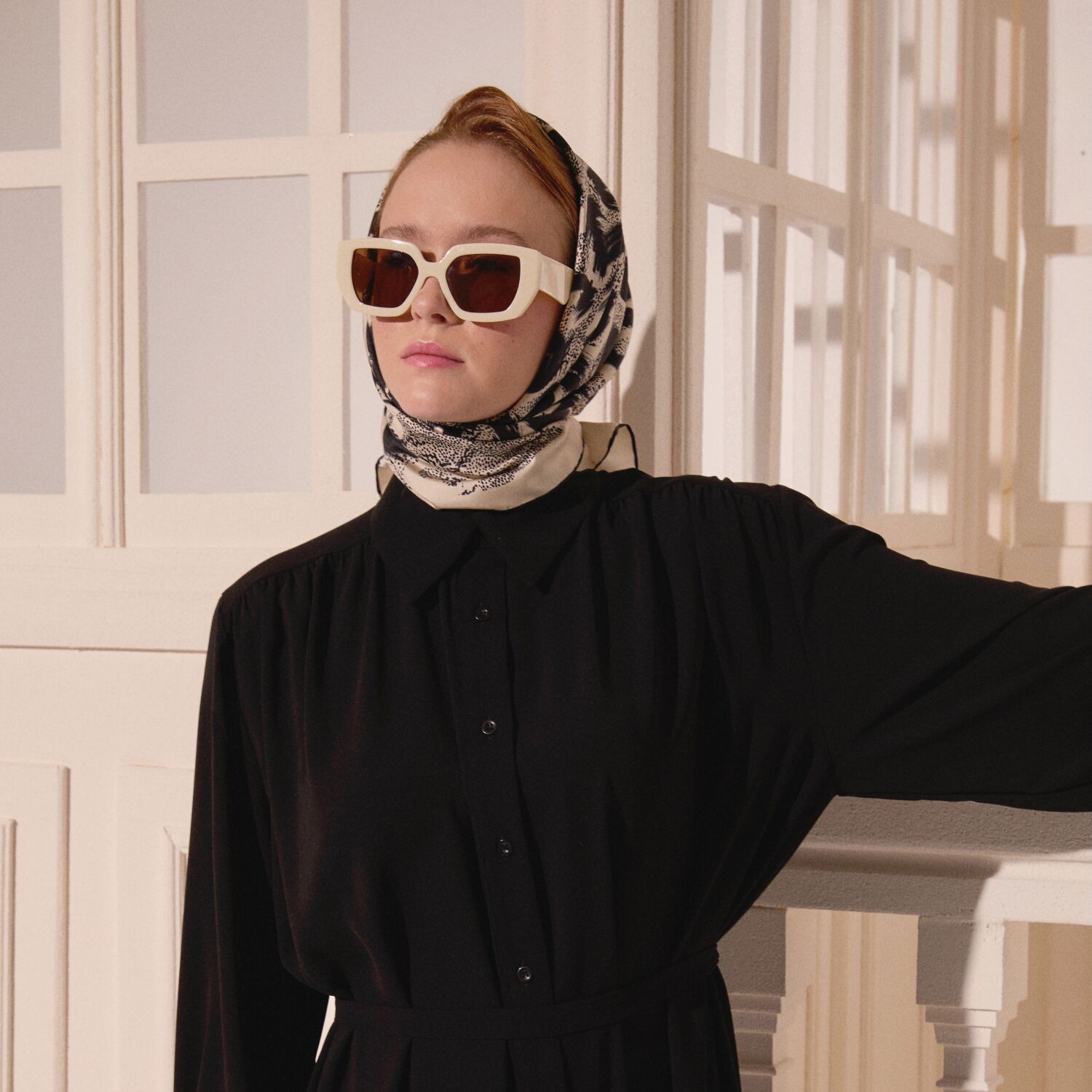 Krem Leopar Desenli Twill İpek Eşarp