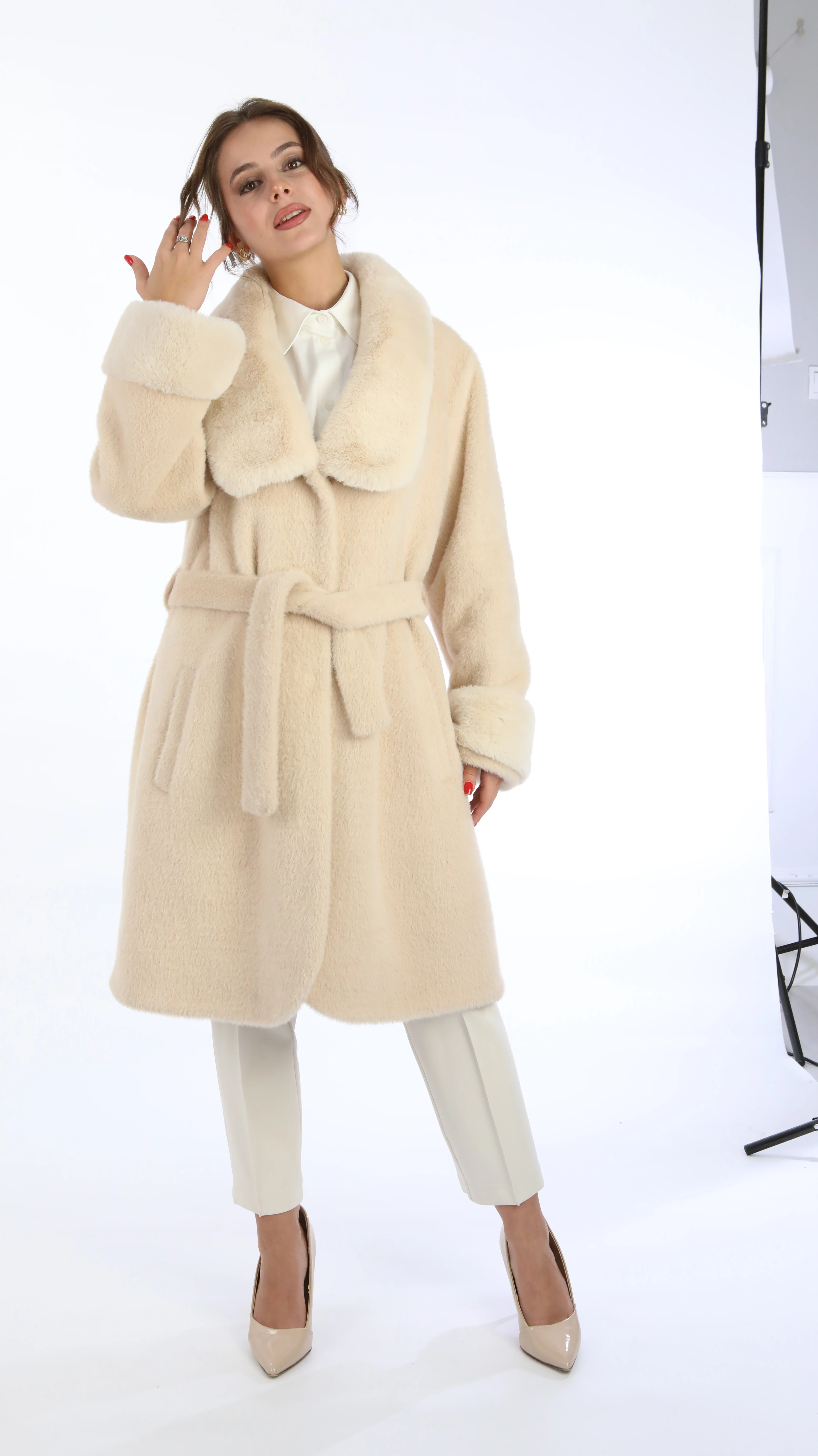 İthal Angora Diz Üstü Manto 