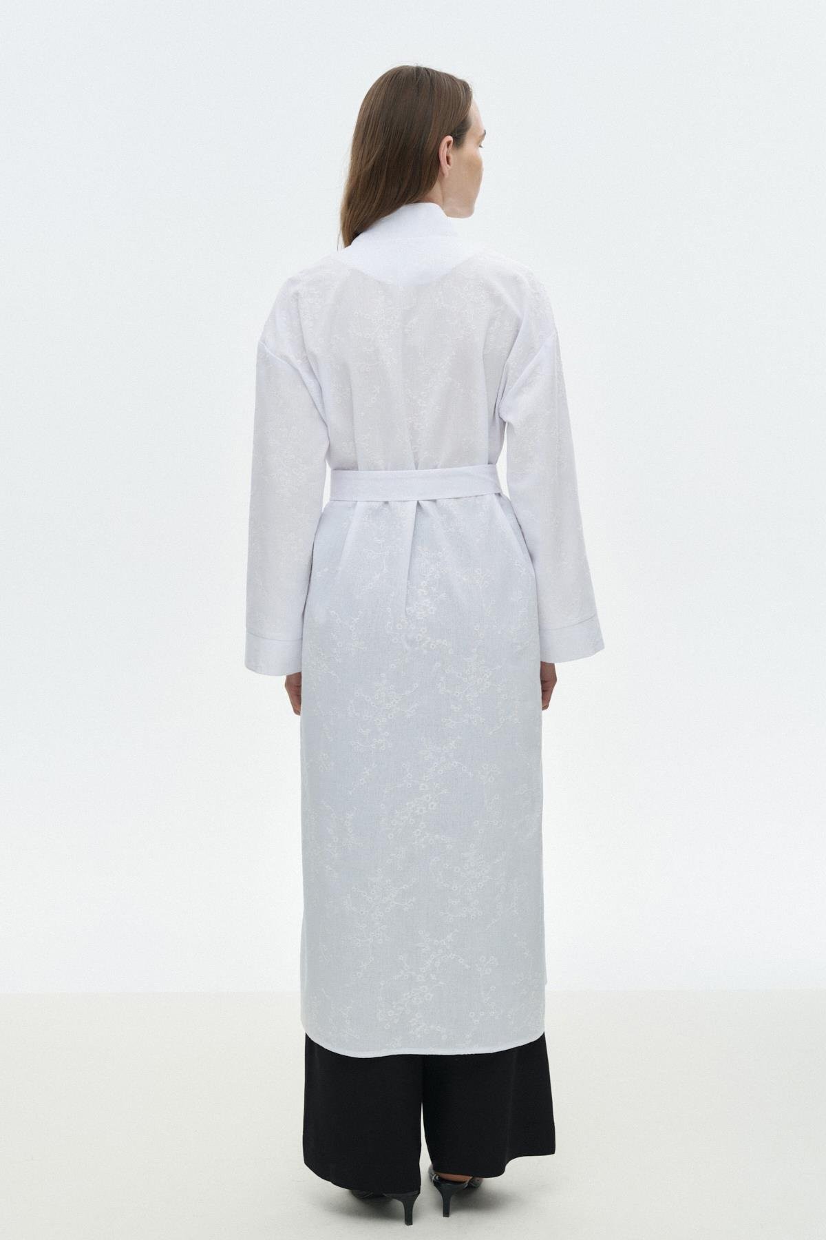 Brode Kimono