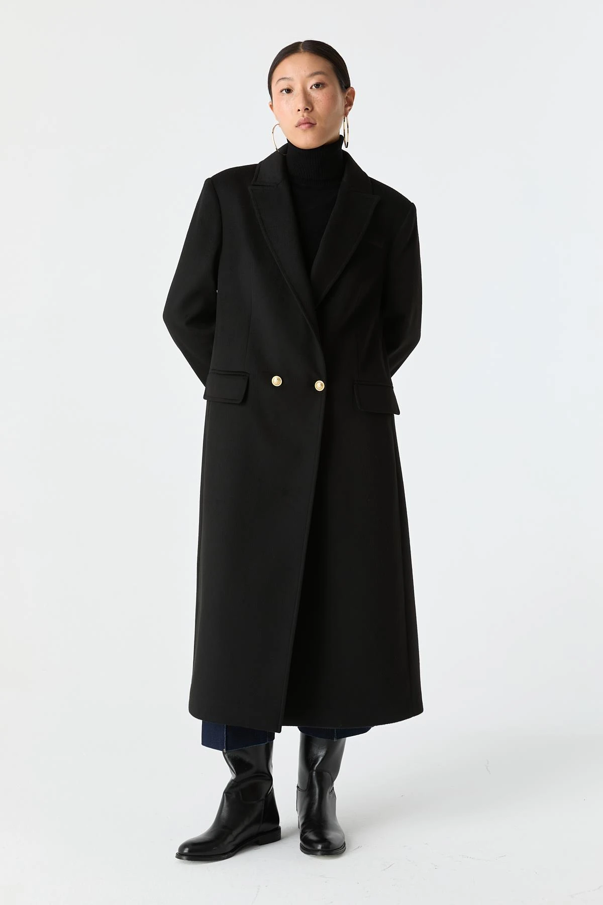 Cepli Düz Kesim Palto