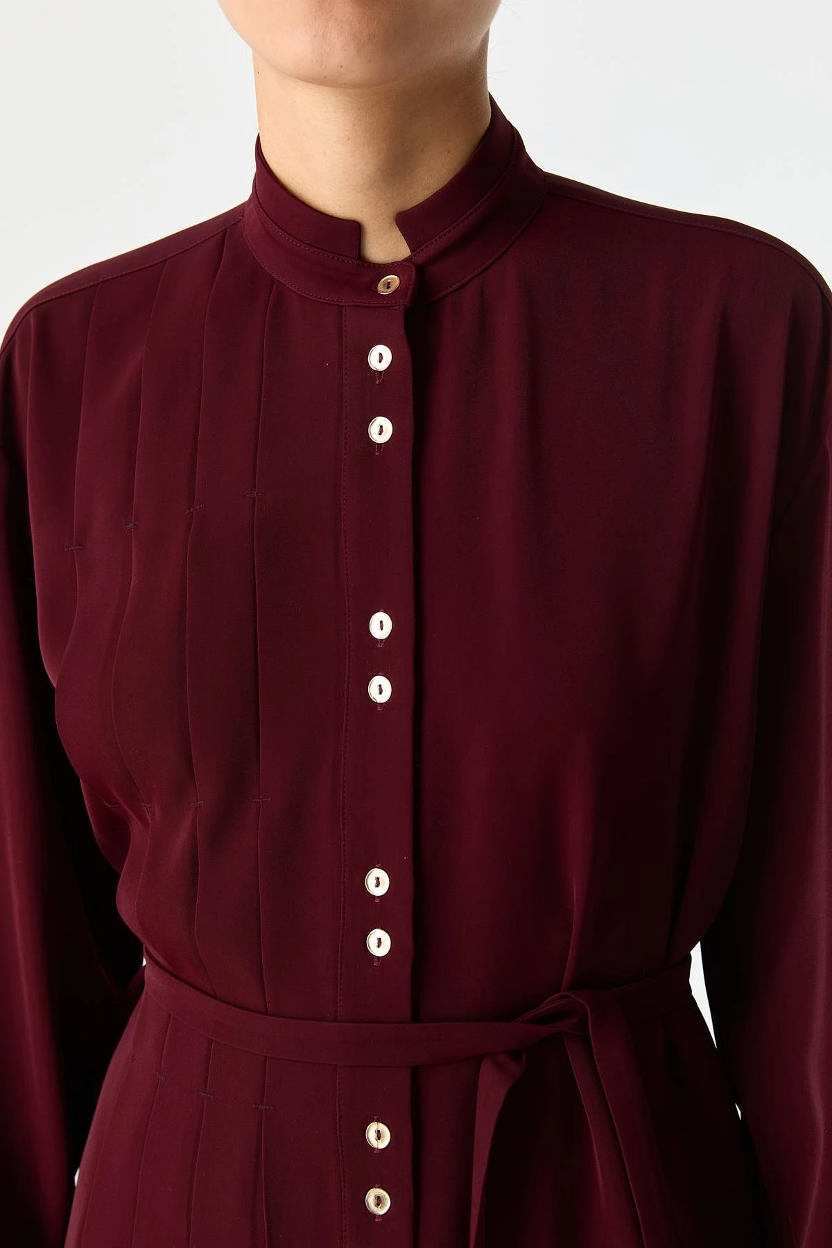 Pilise Detaylı Dökümlü Gömlek