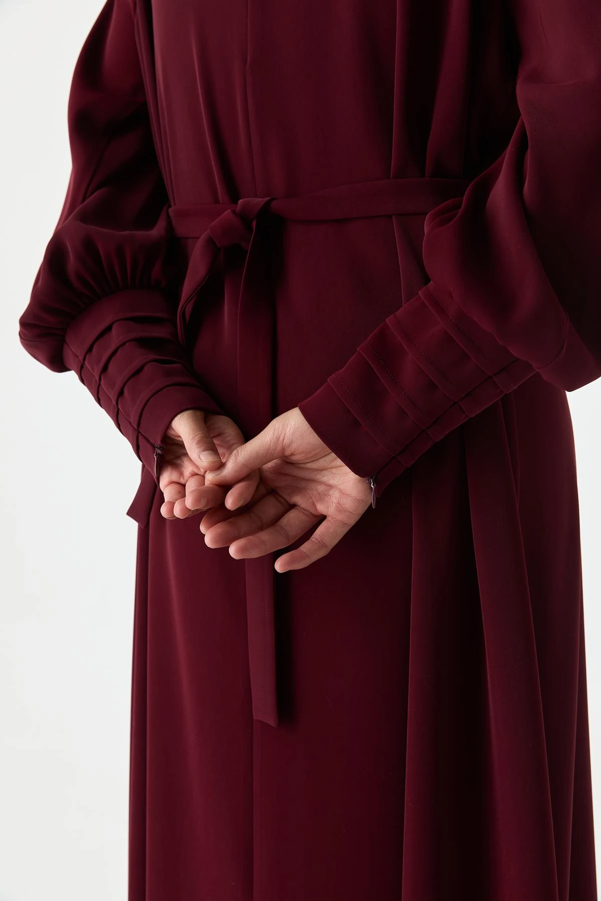 Önü Düğmeli Dökümlü Elbise