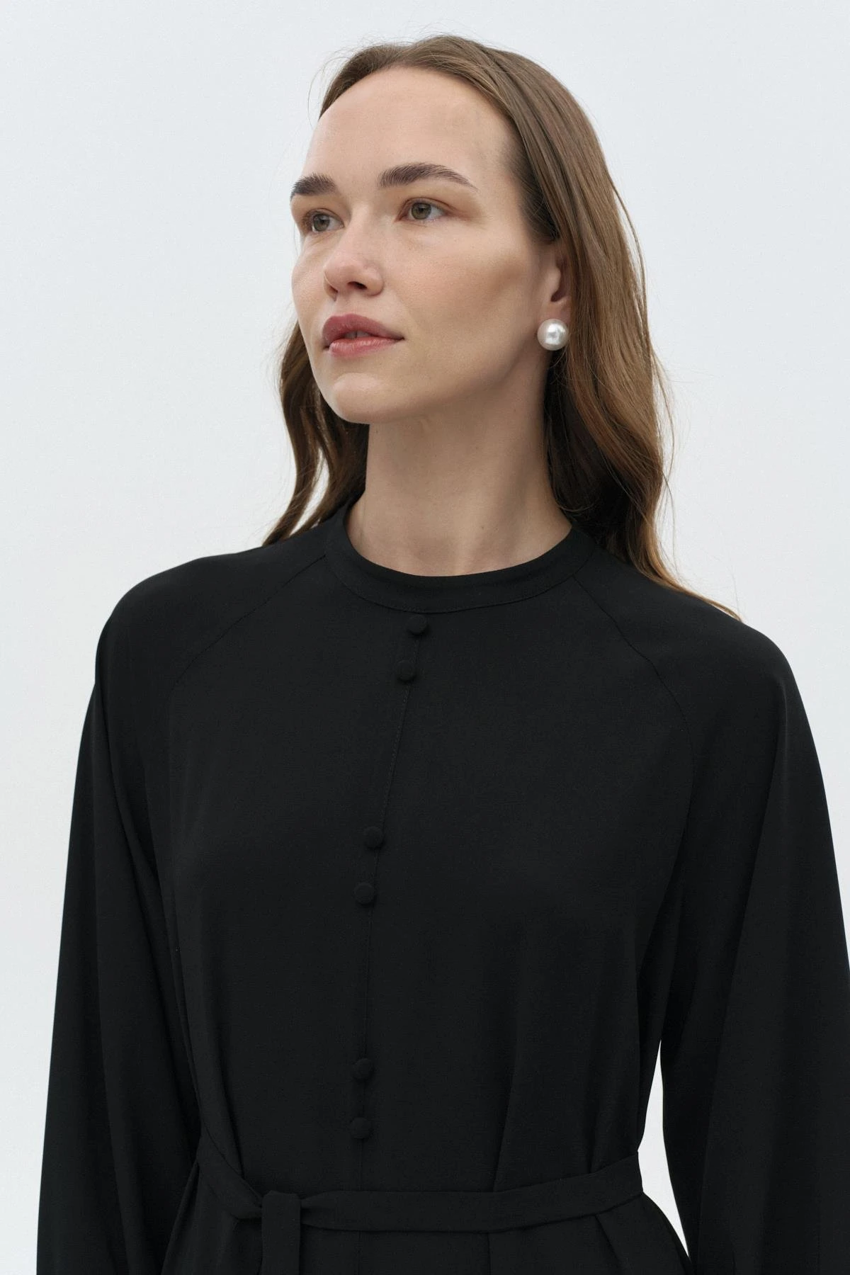 Önü Düğmeli Dökümlü Elbise