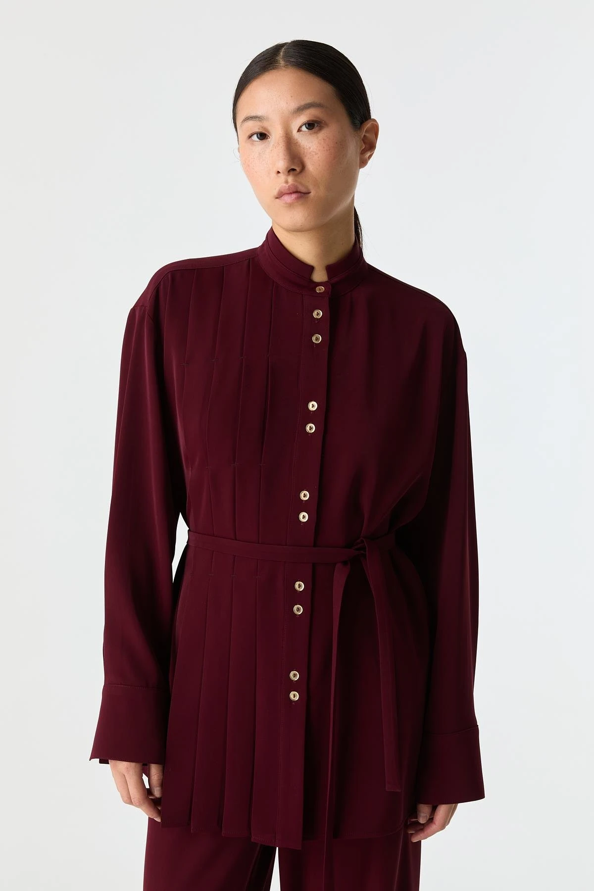 Pilise Detaylı Dökümlü Gömlek