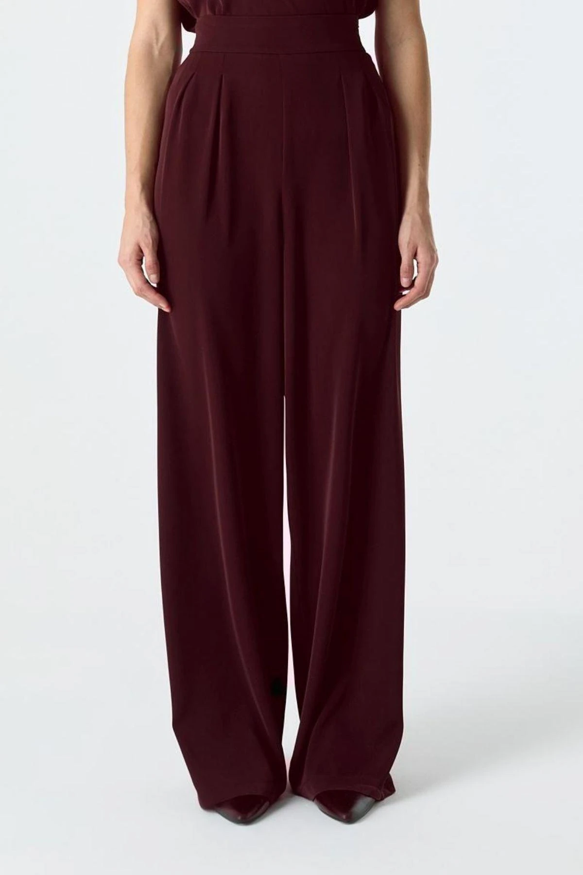 Çift Pilili Dökümlü Pantolon