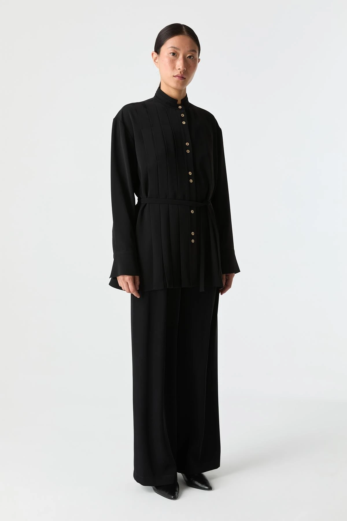 Pilise Detaylı Dökümlü Gömlek