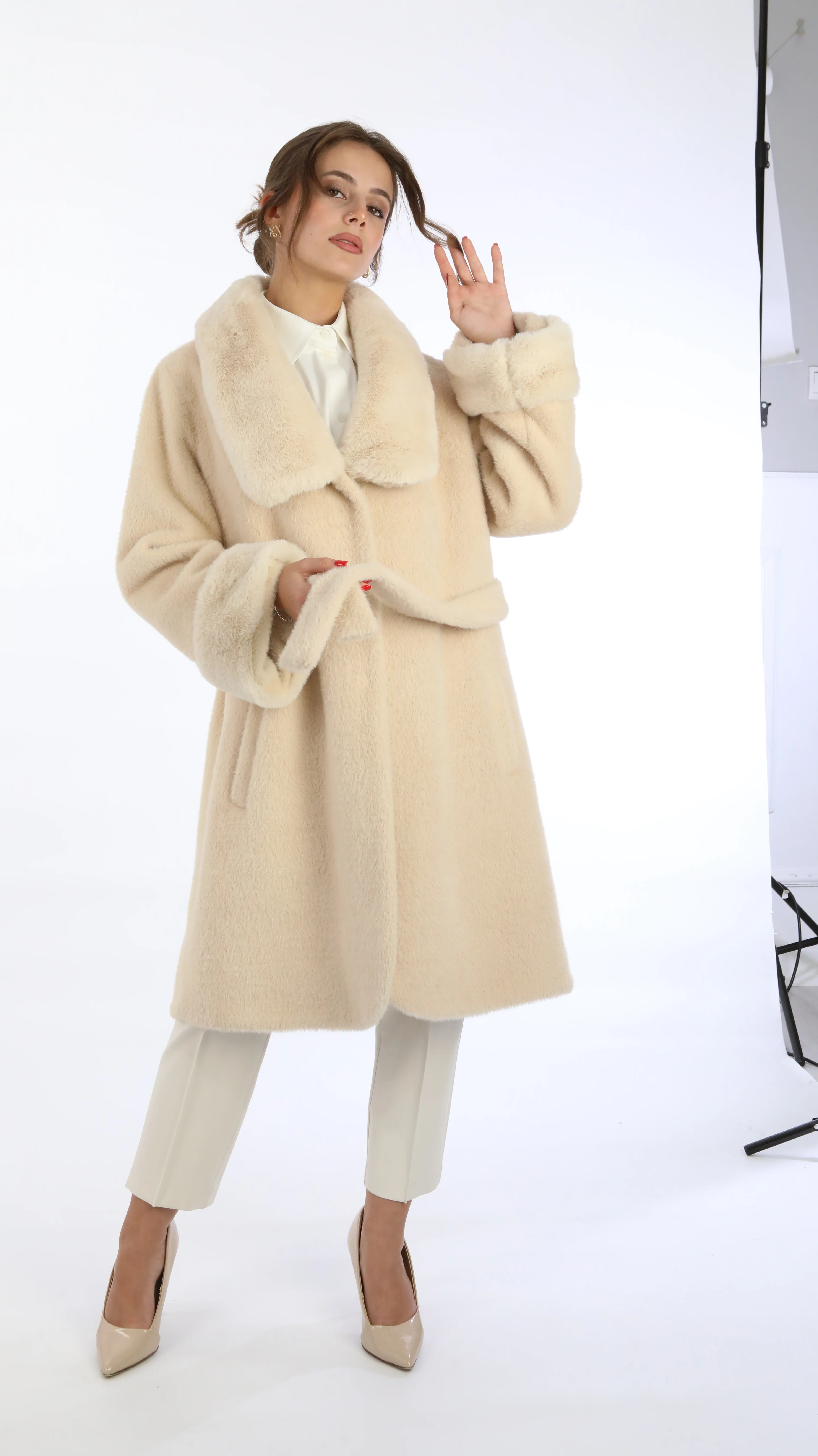 İthal Angora Diz Üstü Manto 