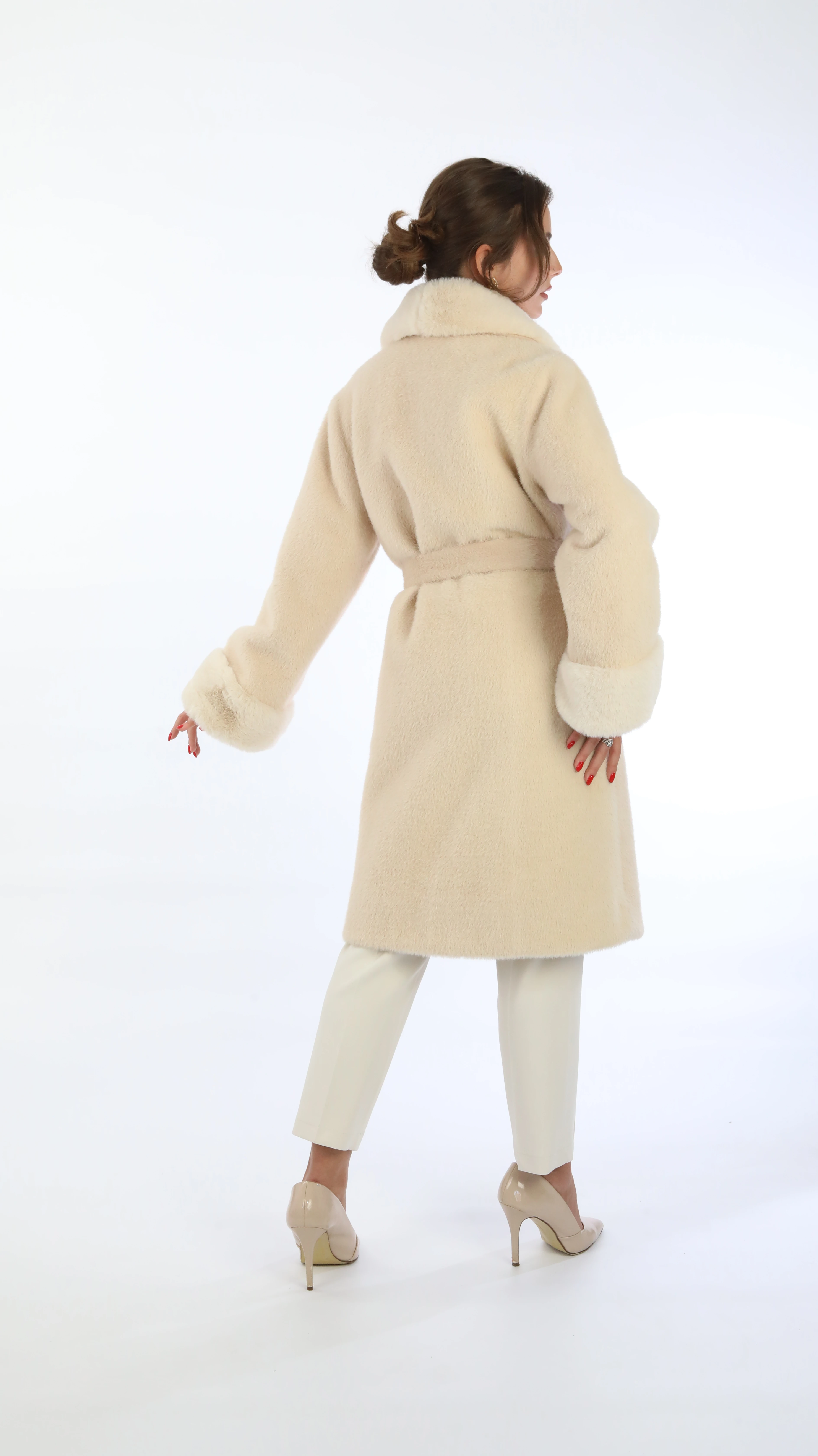 İthal Angora Diz Üstü Manto 