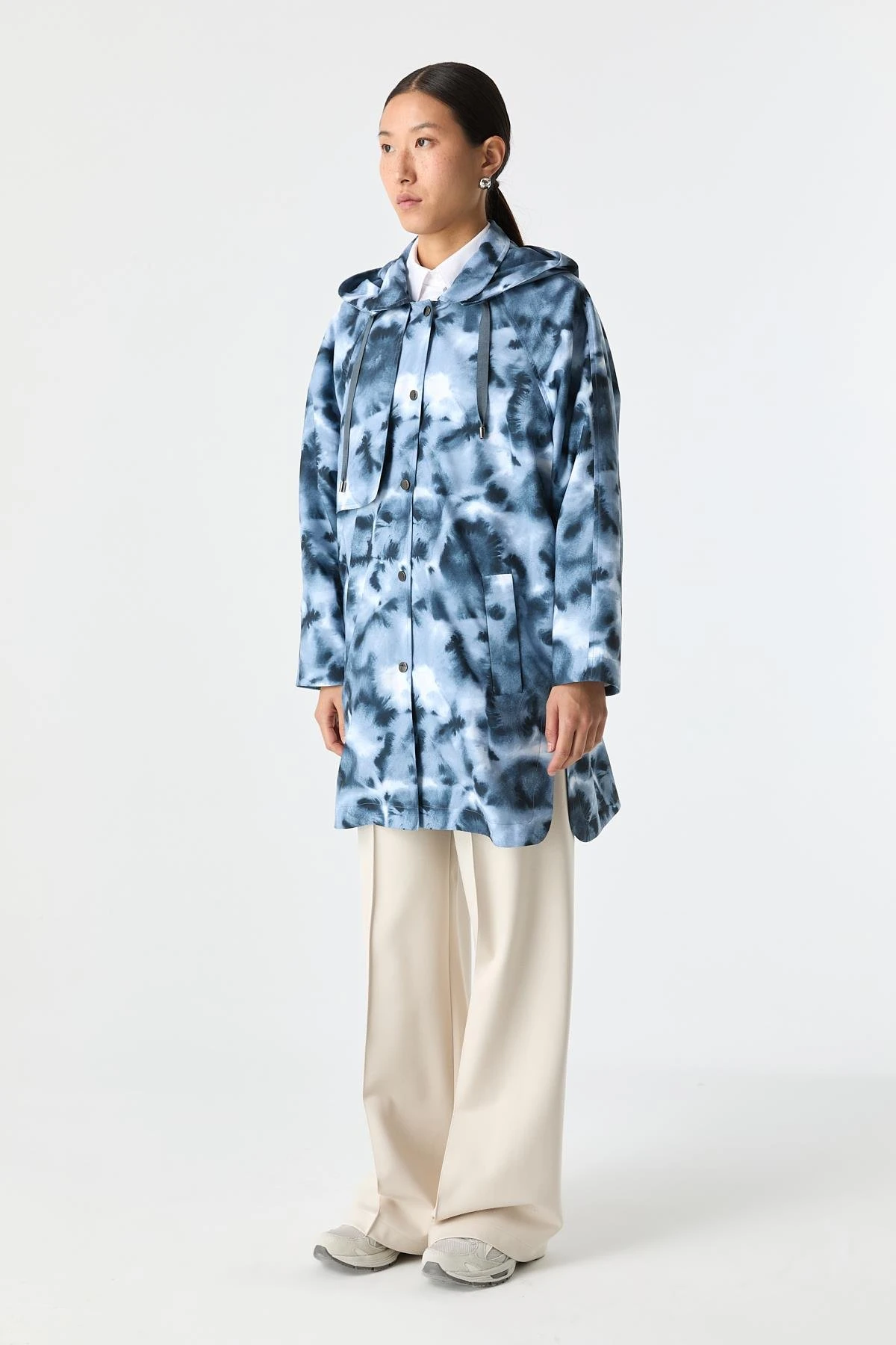 Desenli Kapüşonlu Yağmurluk