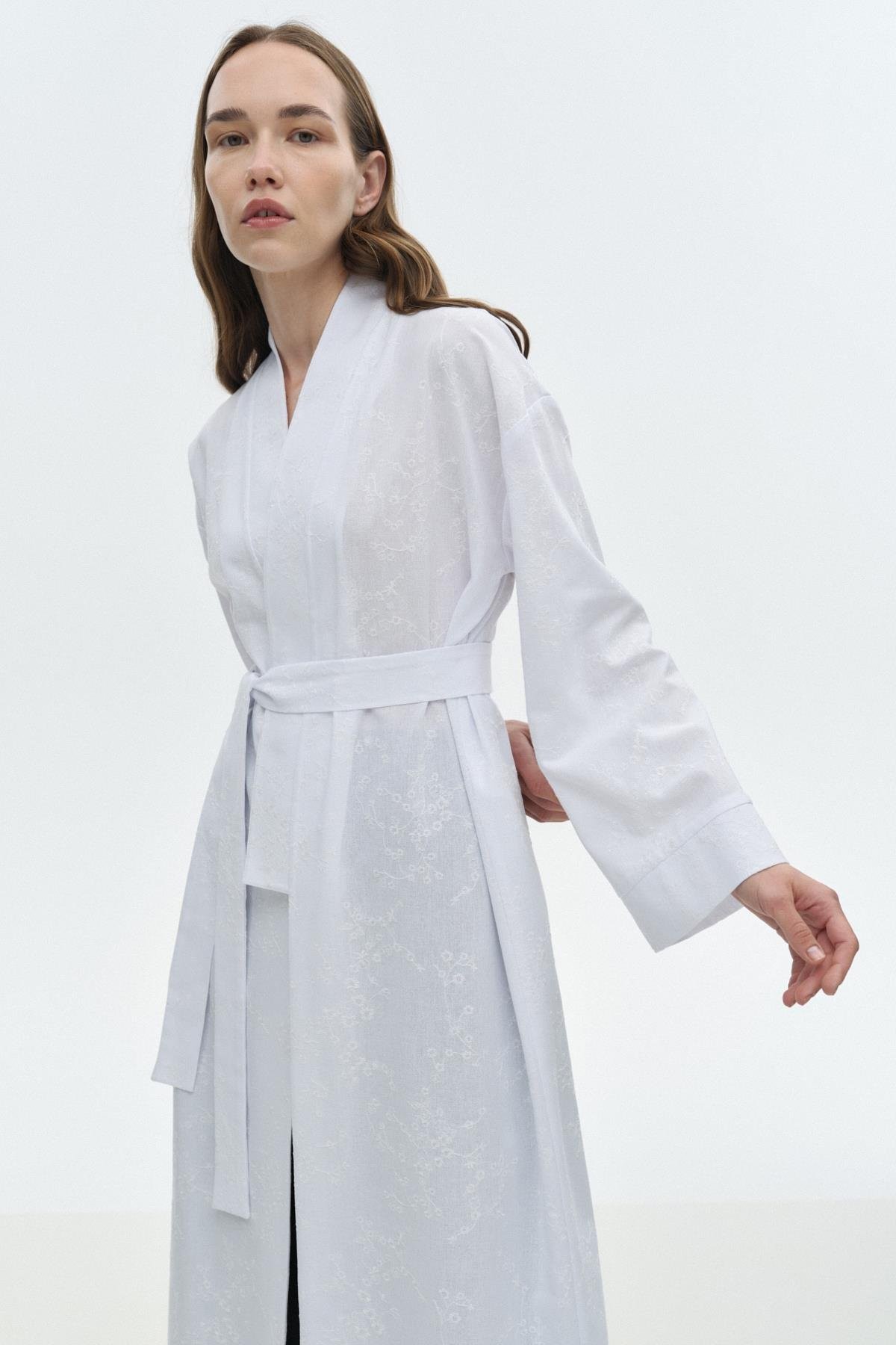 Brode Kimono